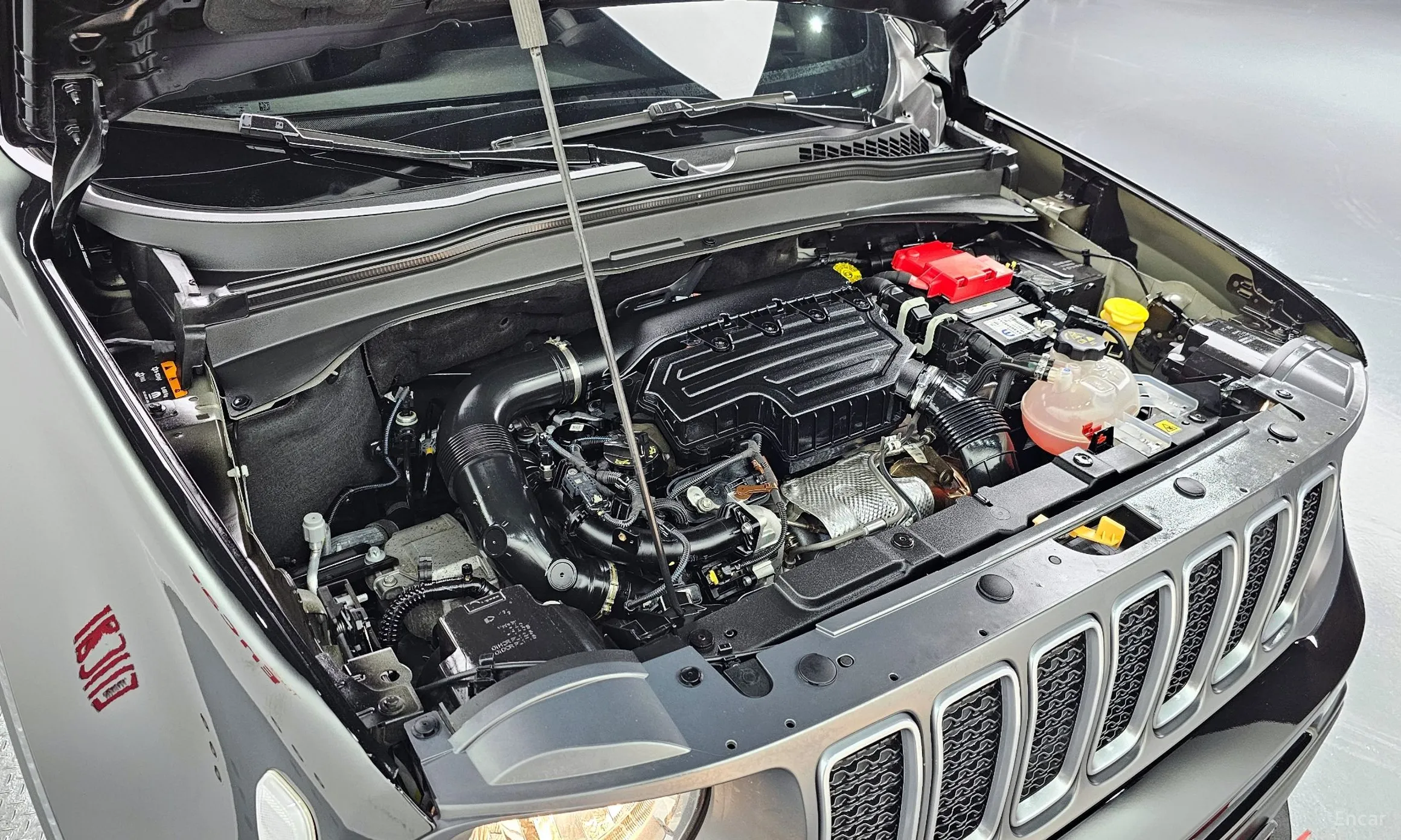 Jeep Renegade превью 6