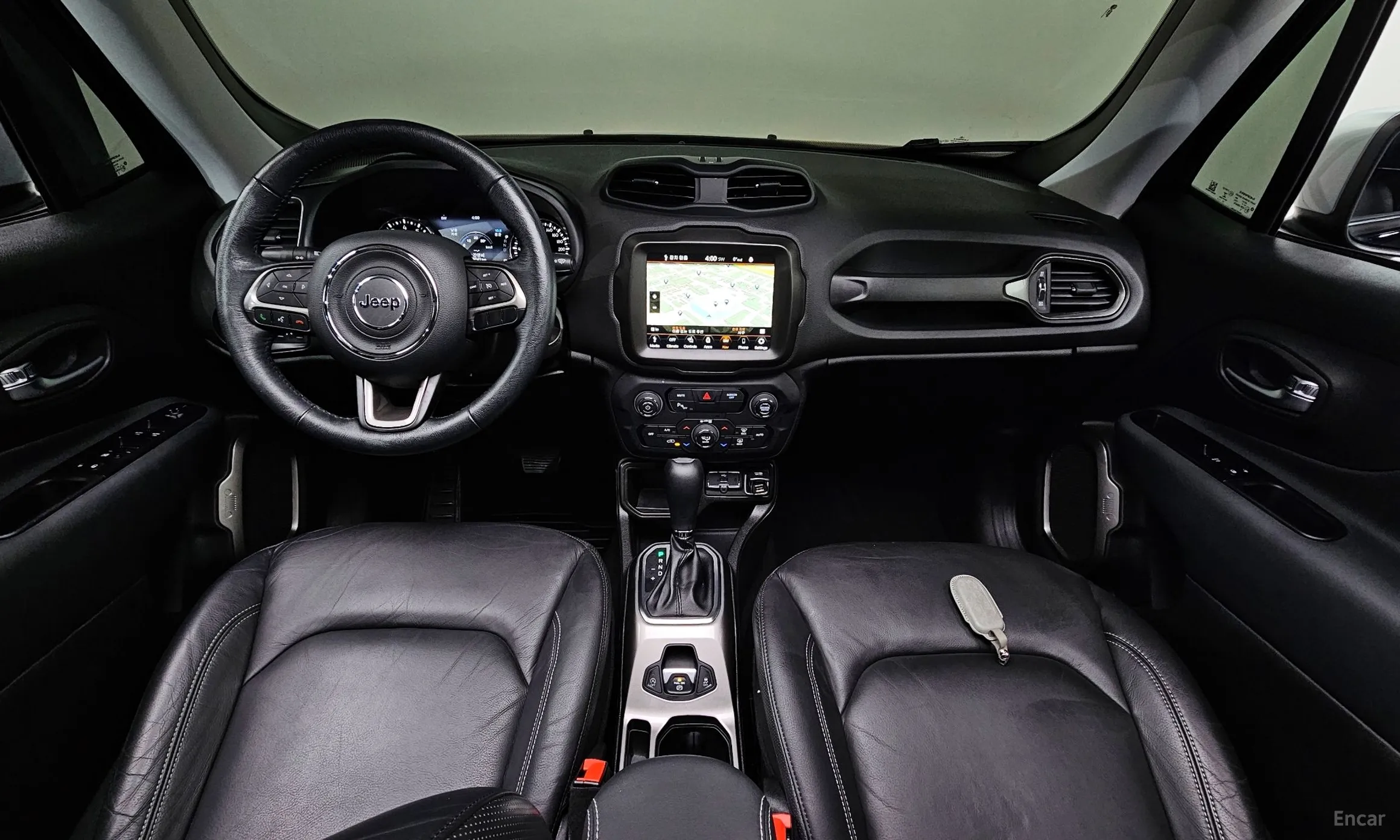 Jeep Renegade превью 7
