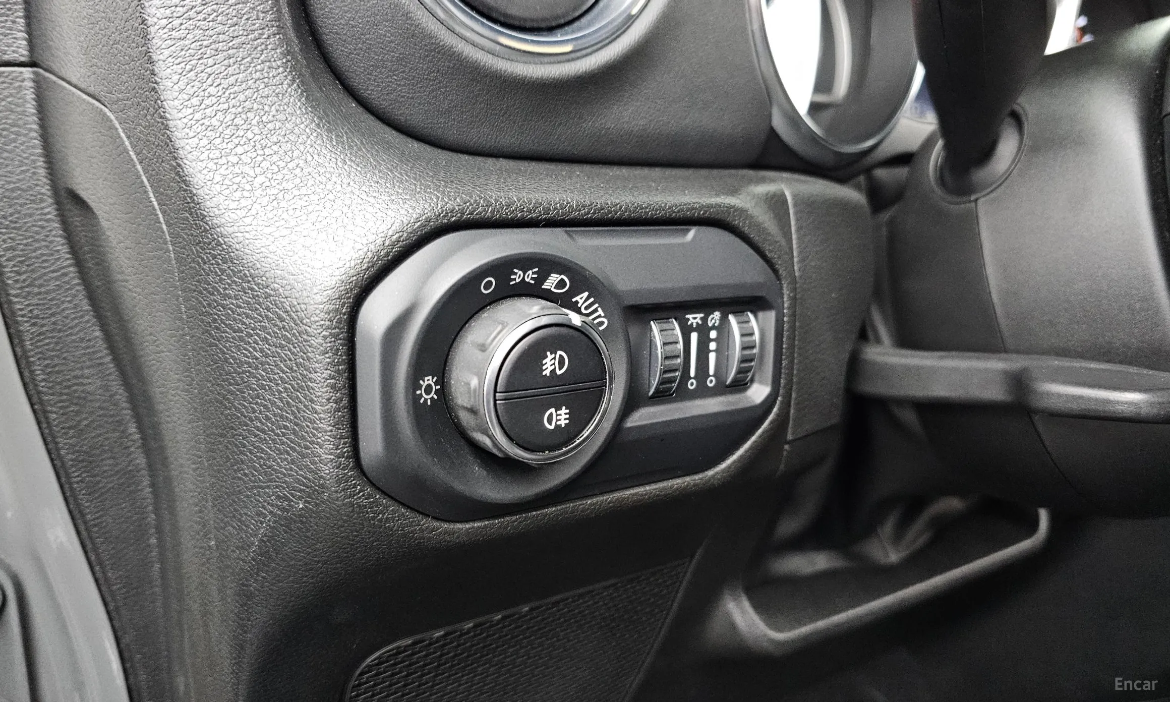 Jeep Wrangler (JL) превью 18