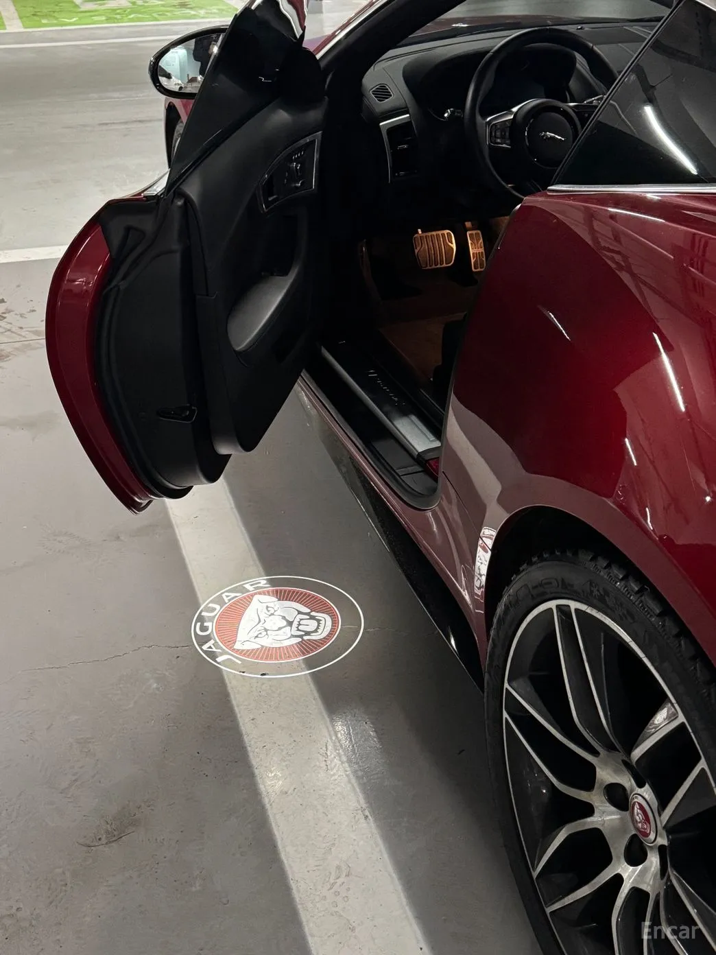 Jaguar F-TYPE превью 11