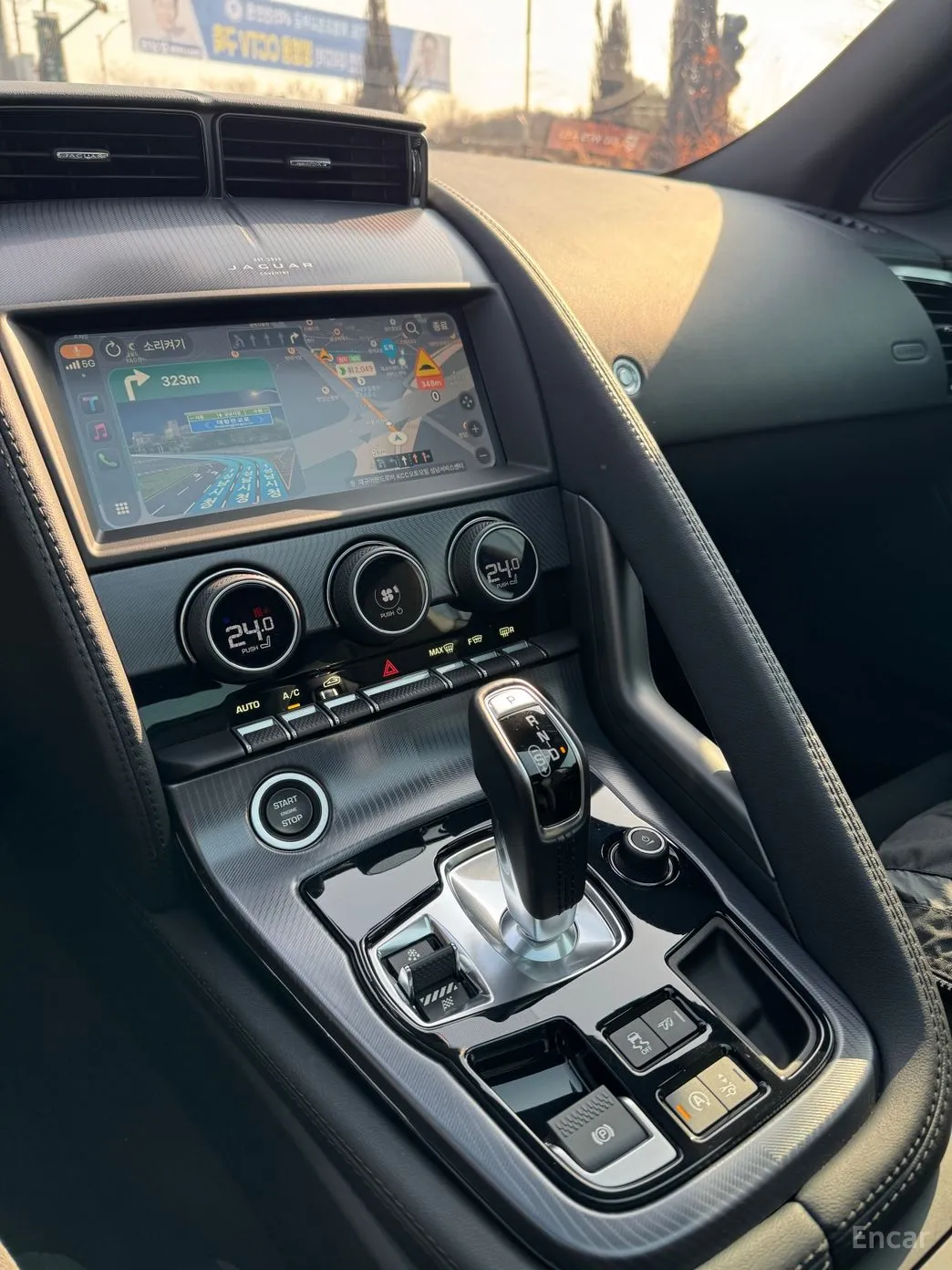 Jaguar F-TYPE превью 13