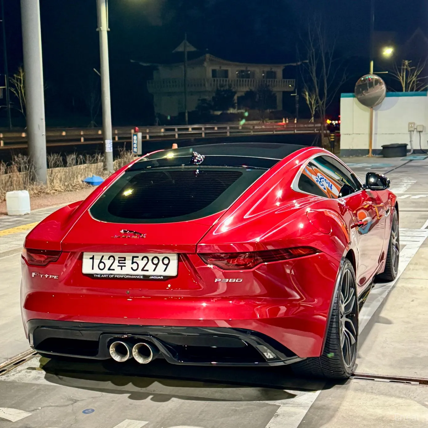 Jaguar F-TYPE превью 4