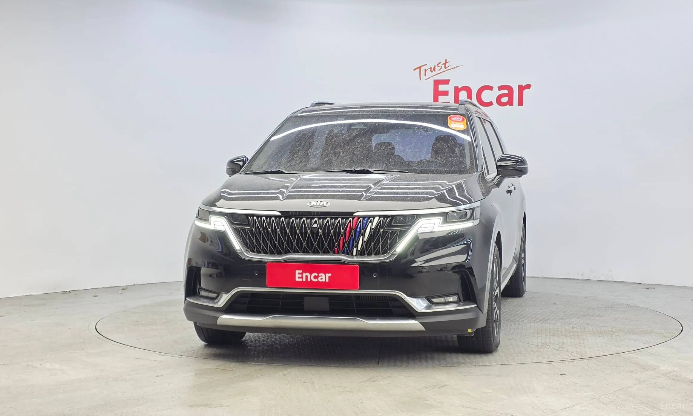 Kia Carnival Gen 4 превью 3