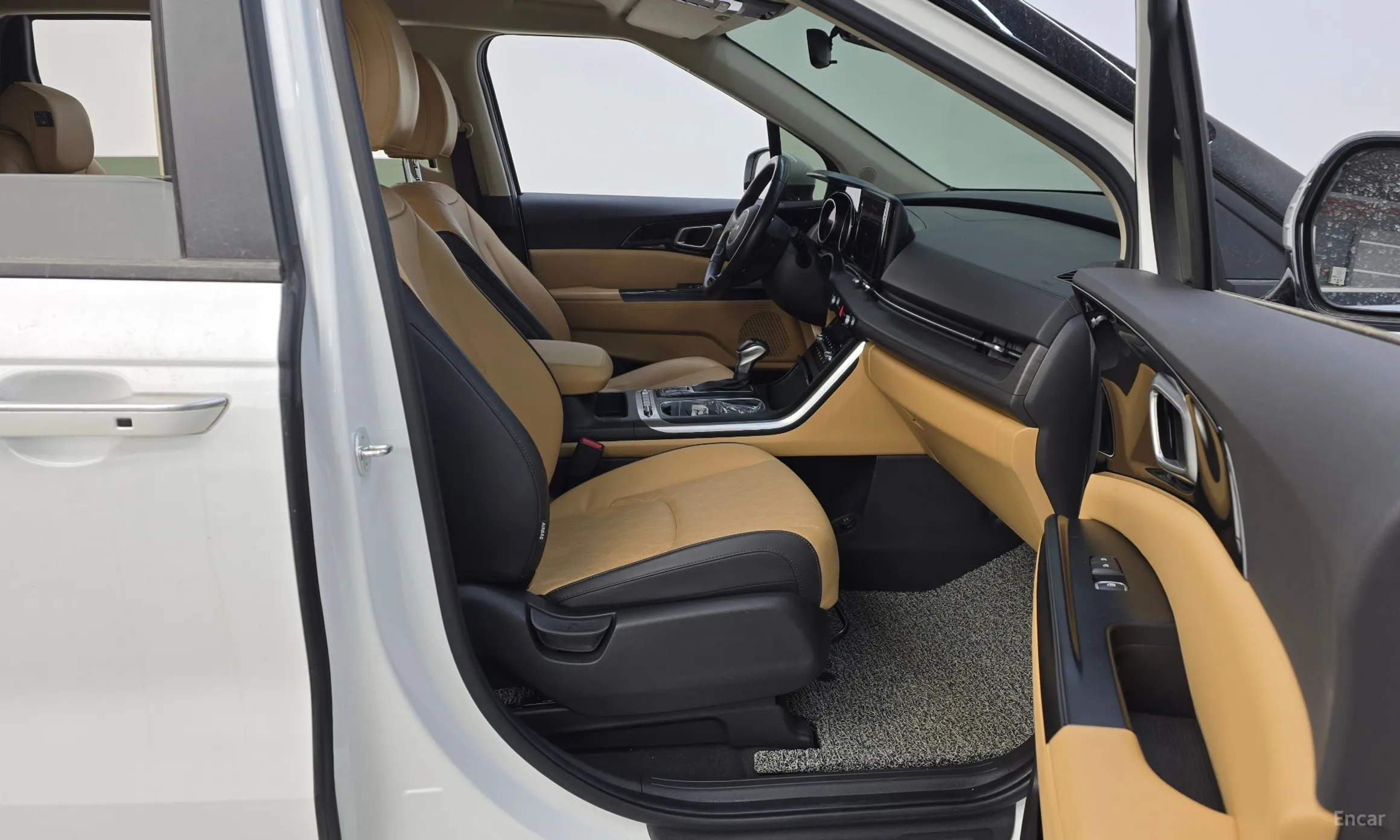 Kia Carnival Gen 4 превью 11