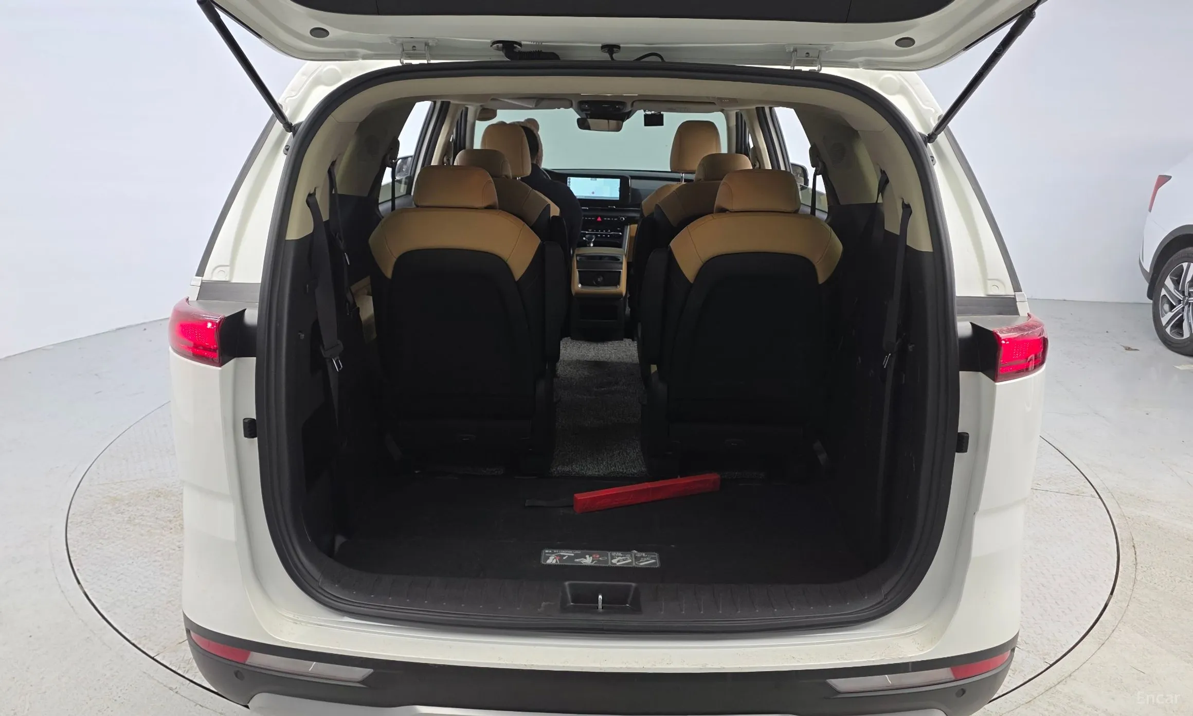 Kia Carnival Gen 4 превью 20
