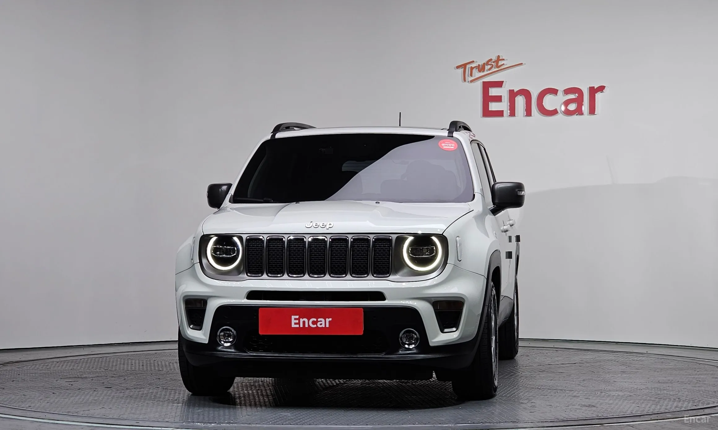 Jeep Renegade превью 3