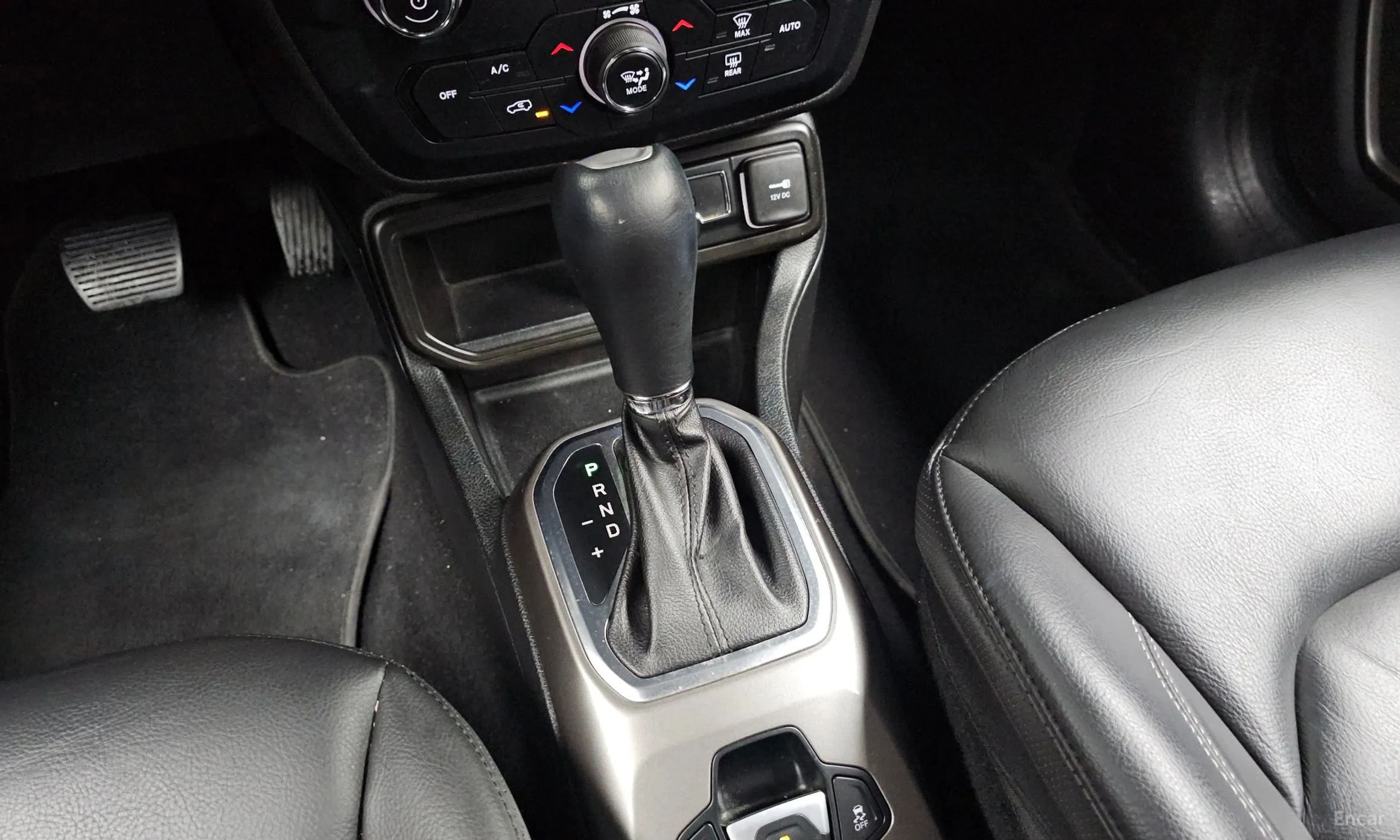 Jeep Renegade превью 9