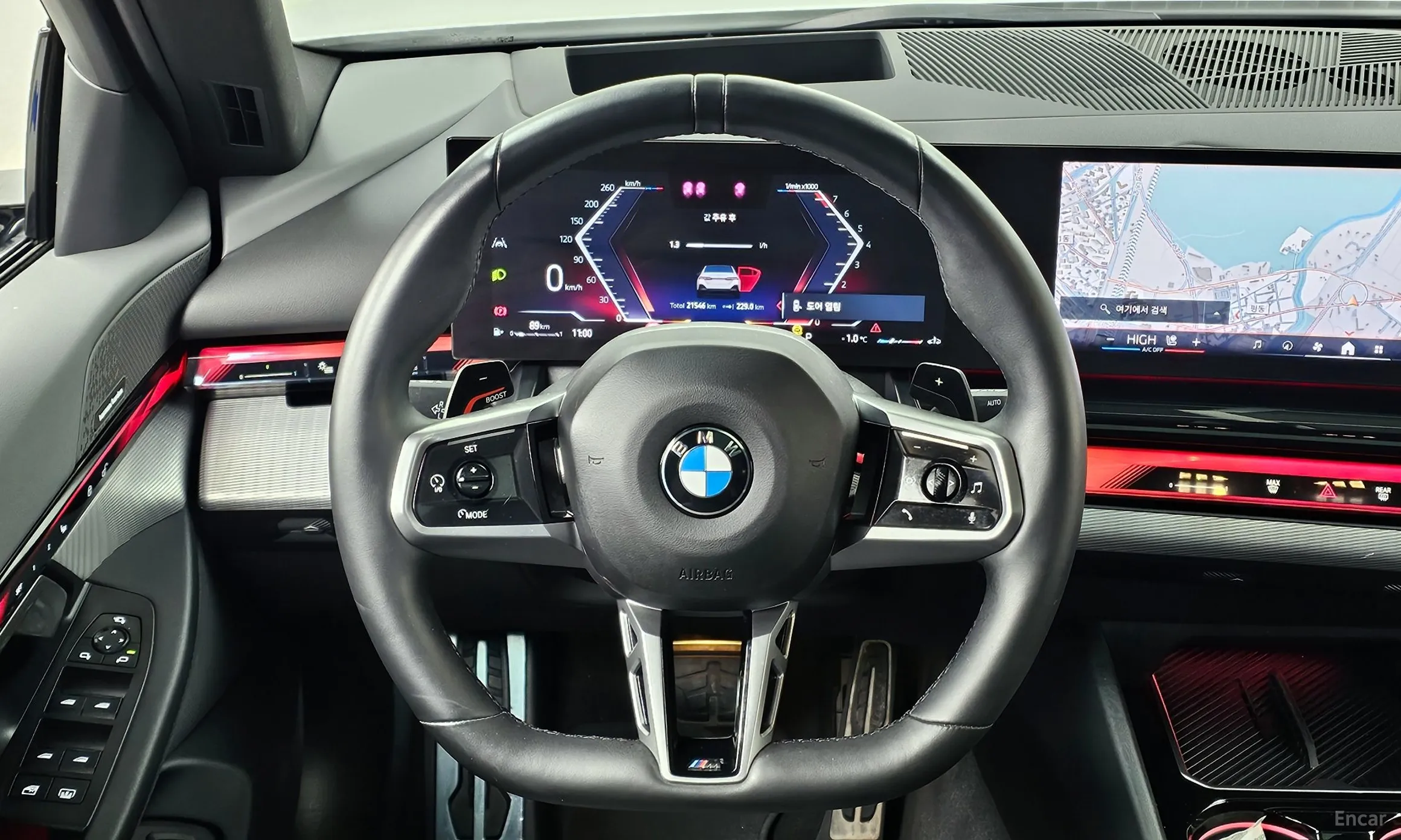 BMW 5 Series (G60) превью 13