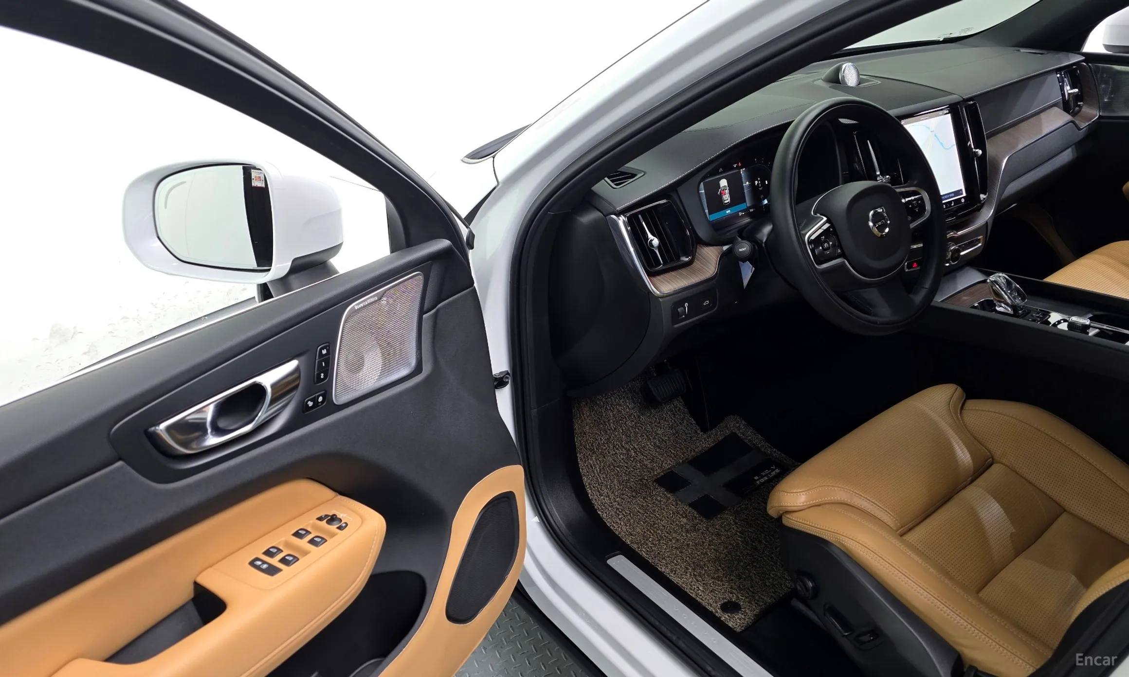 Volvo XC60 Gen 2 превью 13