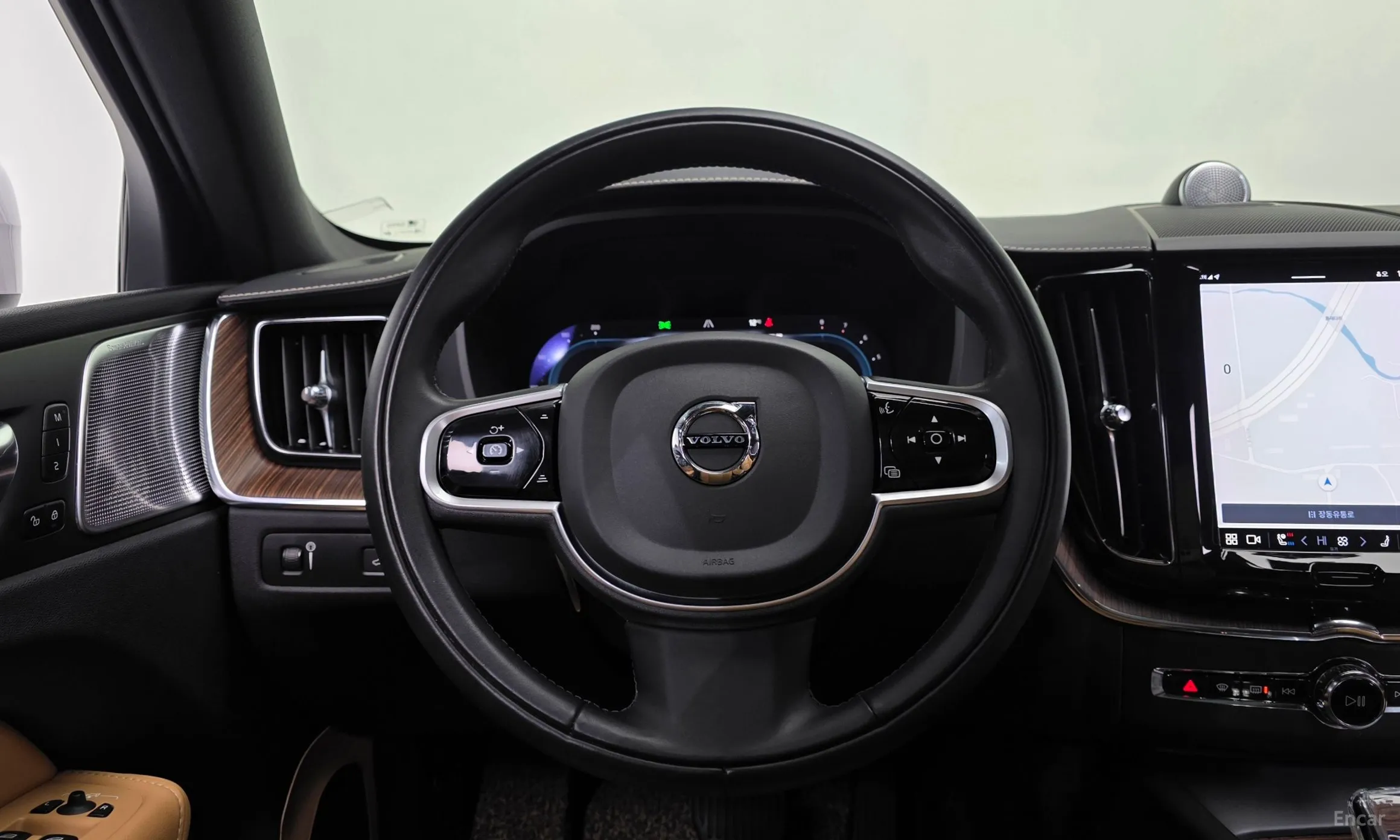 Volvo XC60 Gen 2 превью 15