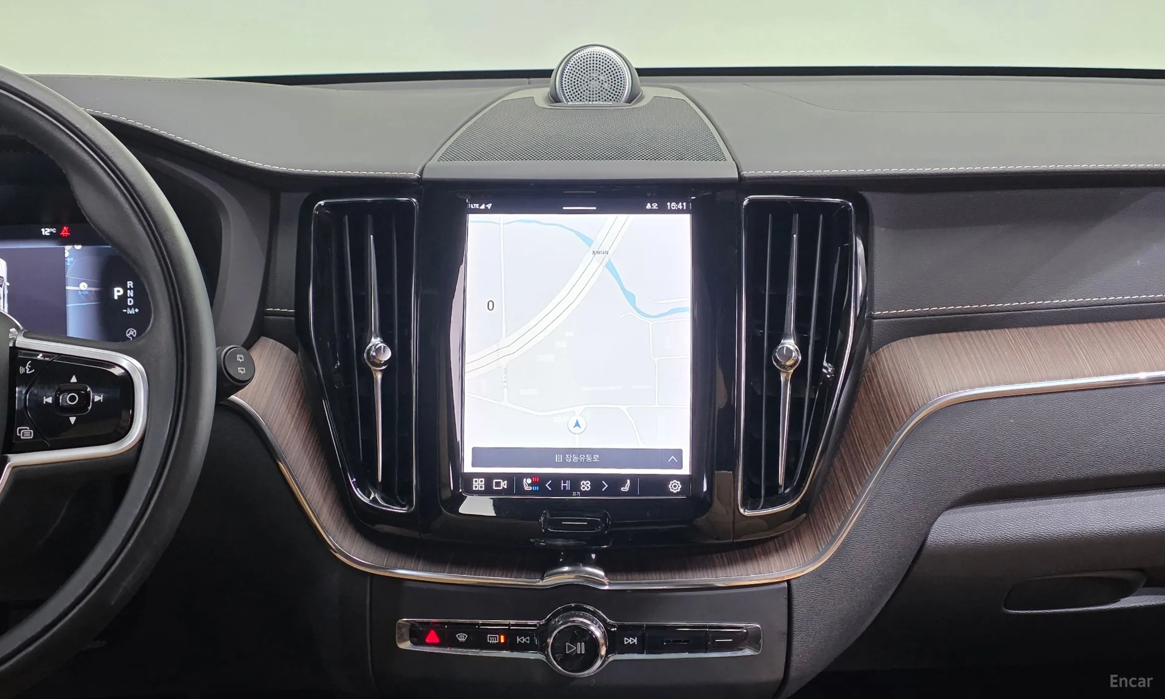 Volvo XC60 Gen 2 превью 16