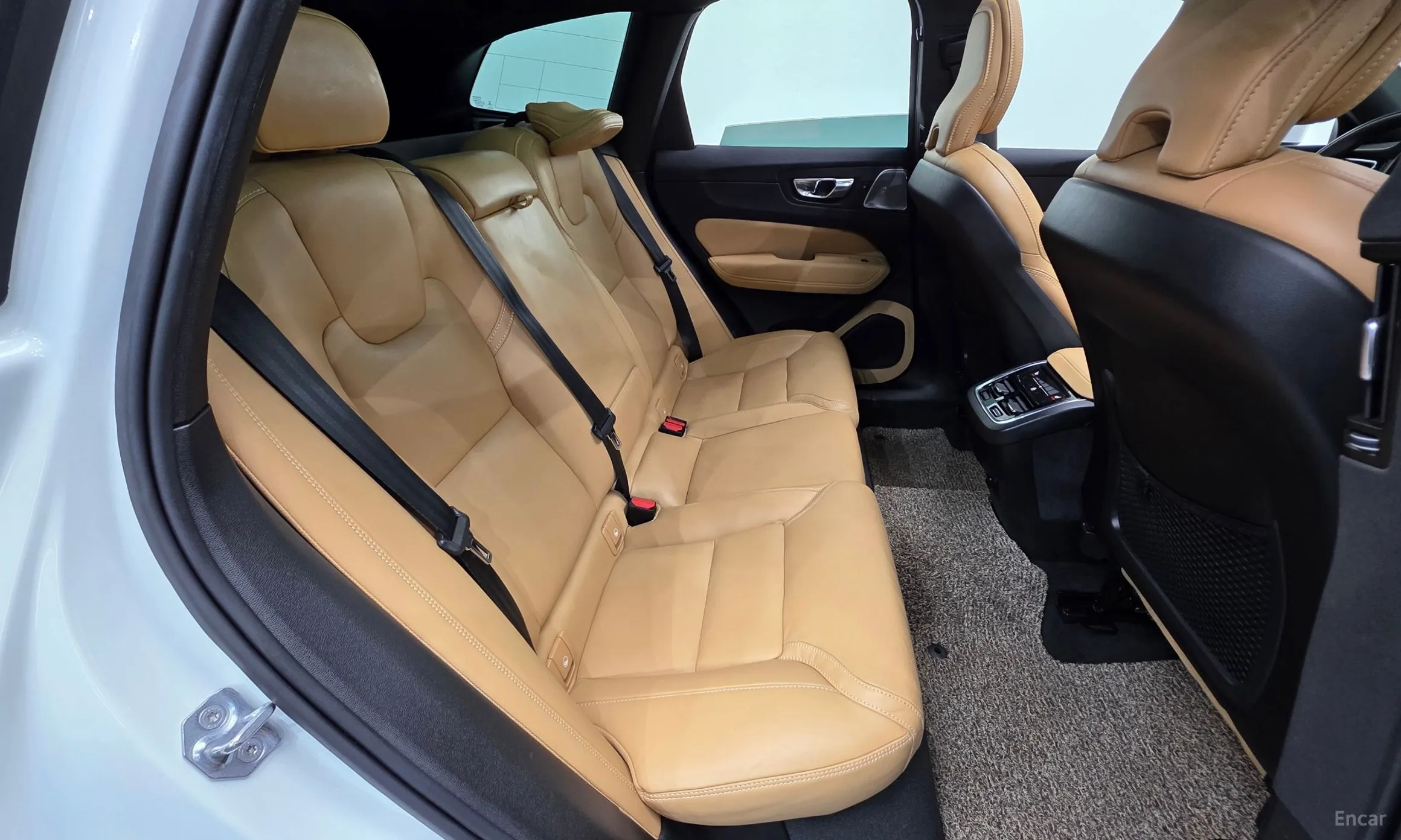 Volvo XC60 Gen 2 превью 19