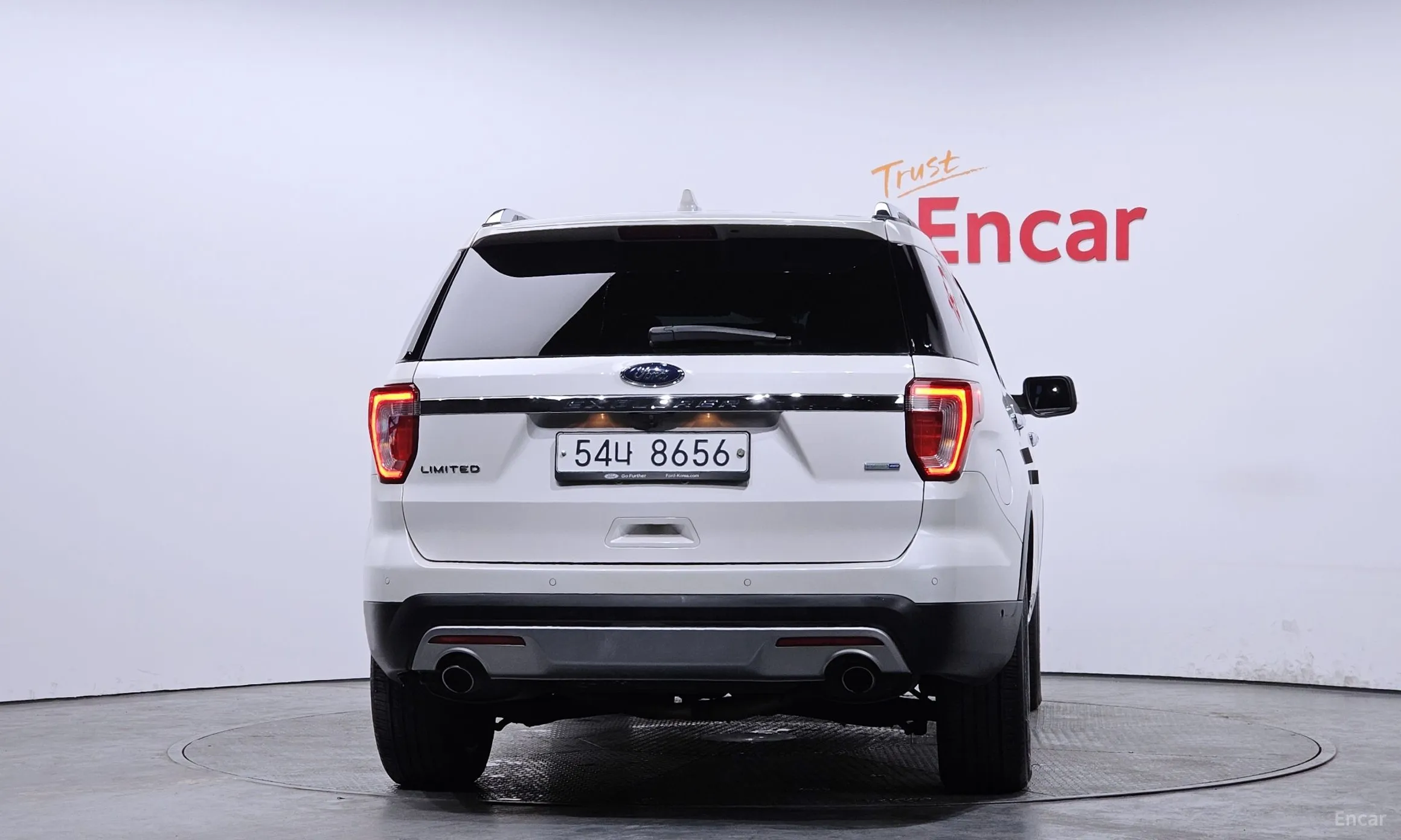 Ford Explorer превью 4