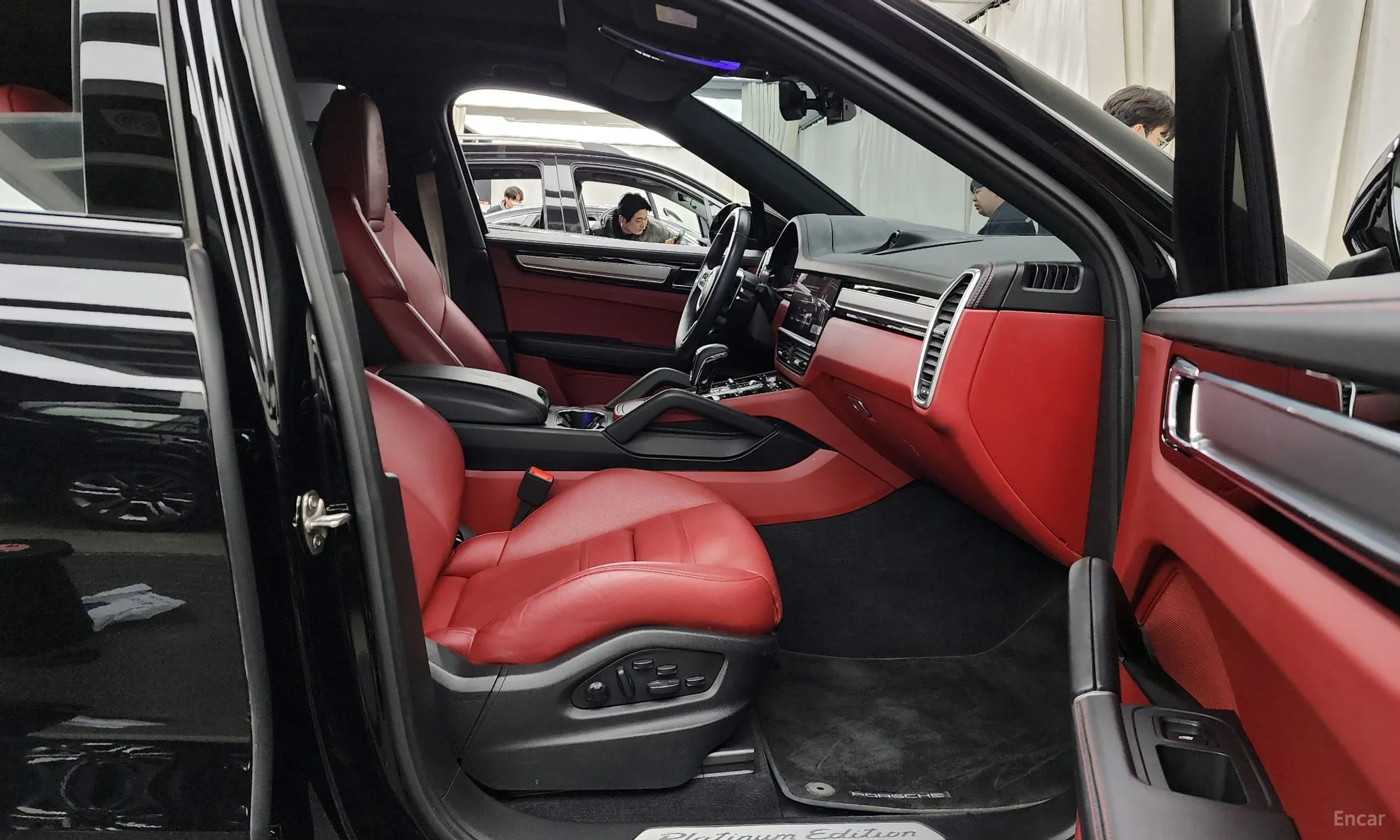Porsche Cayenne (PO536) превью 11