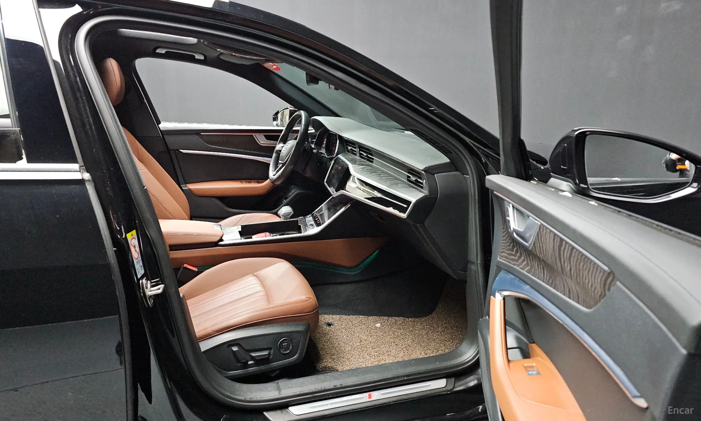 Audi A6 (C8) превью 17