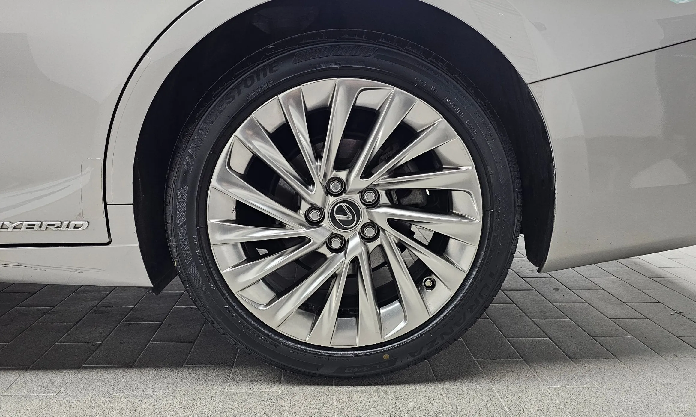 Lexus ES300h 7th Generation превью 5