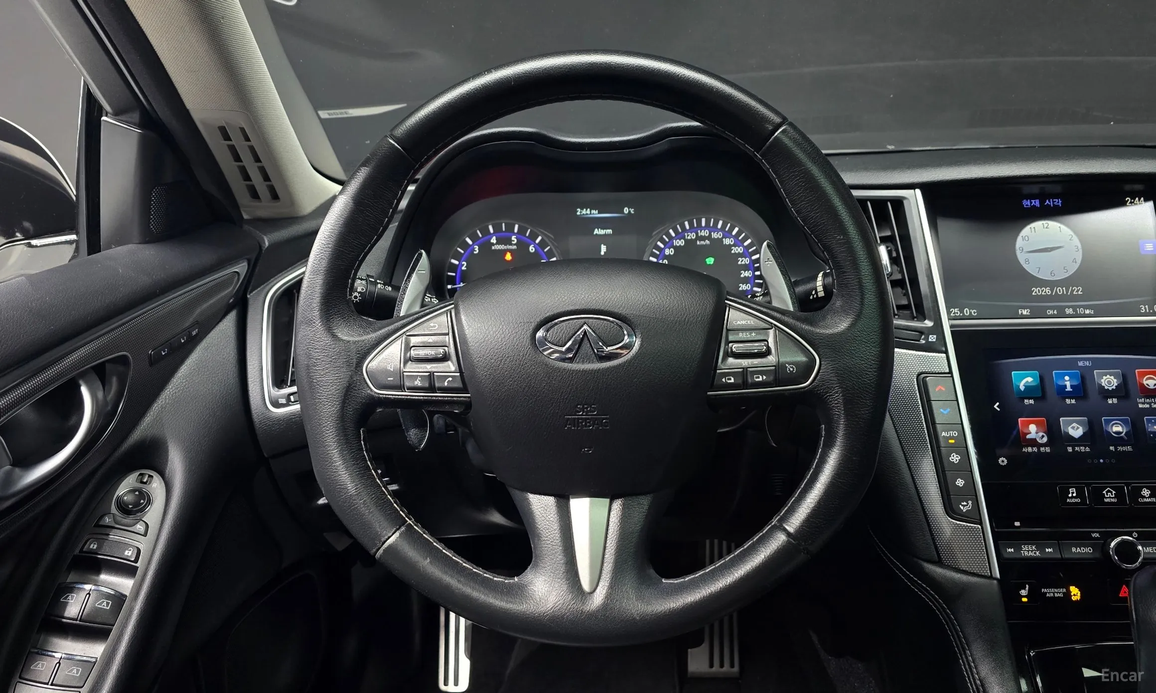 Infiniti Q50 превью 13