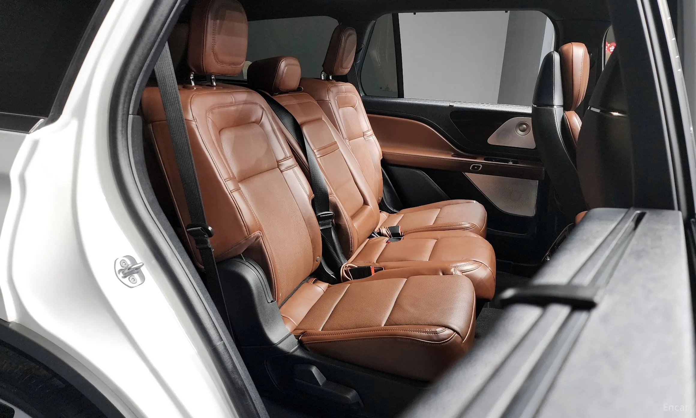 Lincoln Aviator 2nd Generation превью 12