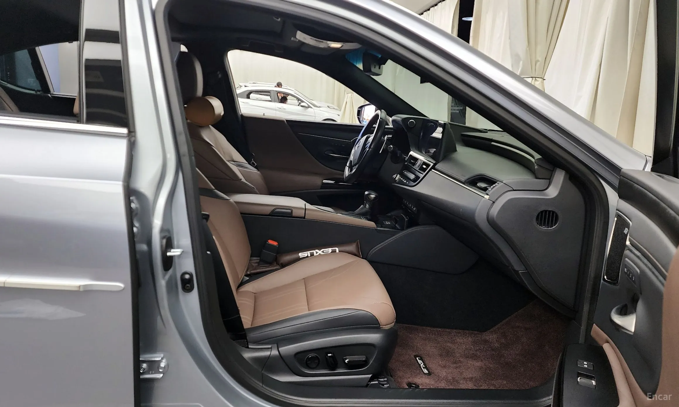 Lexus ES300h 7th Generation превью 11