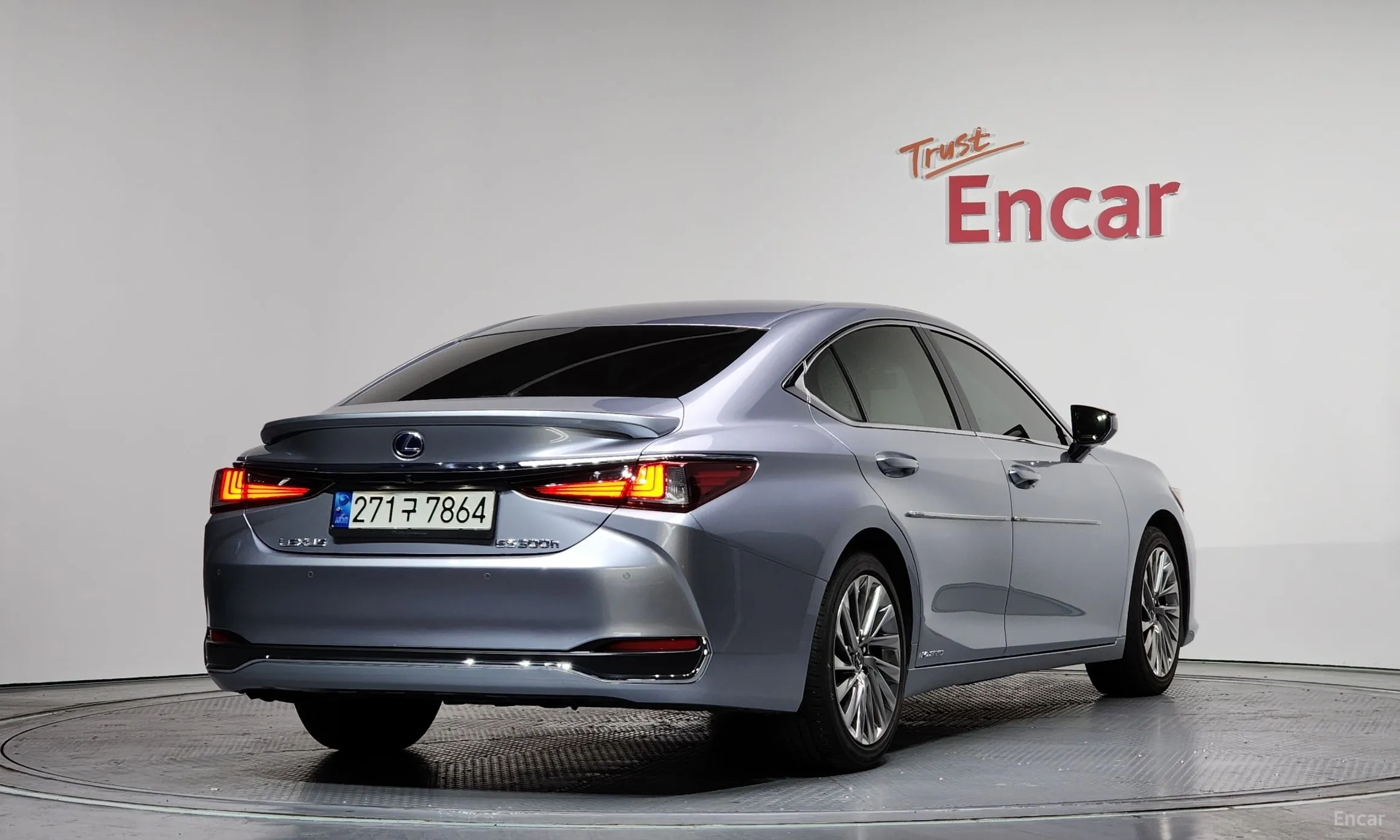 Lexus ES300h 7th Generation