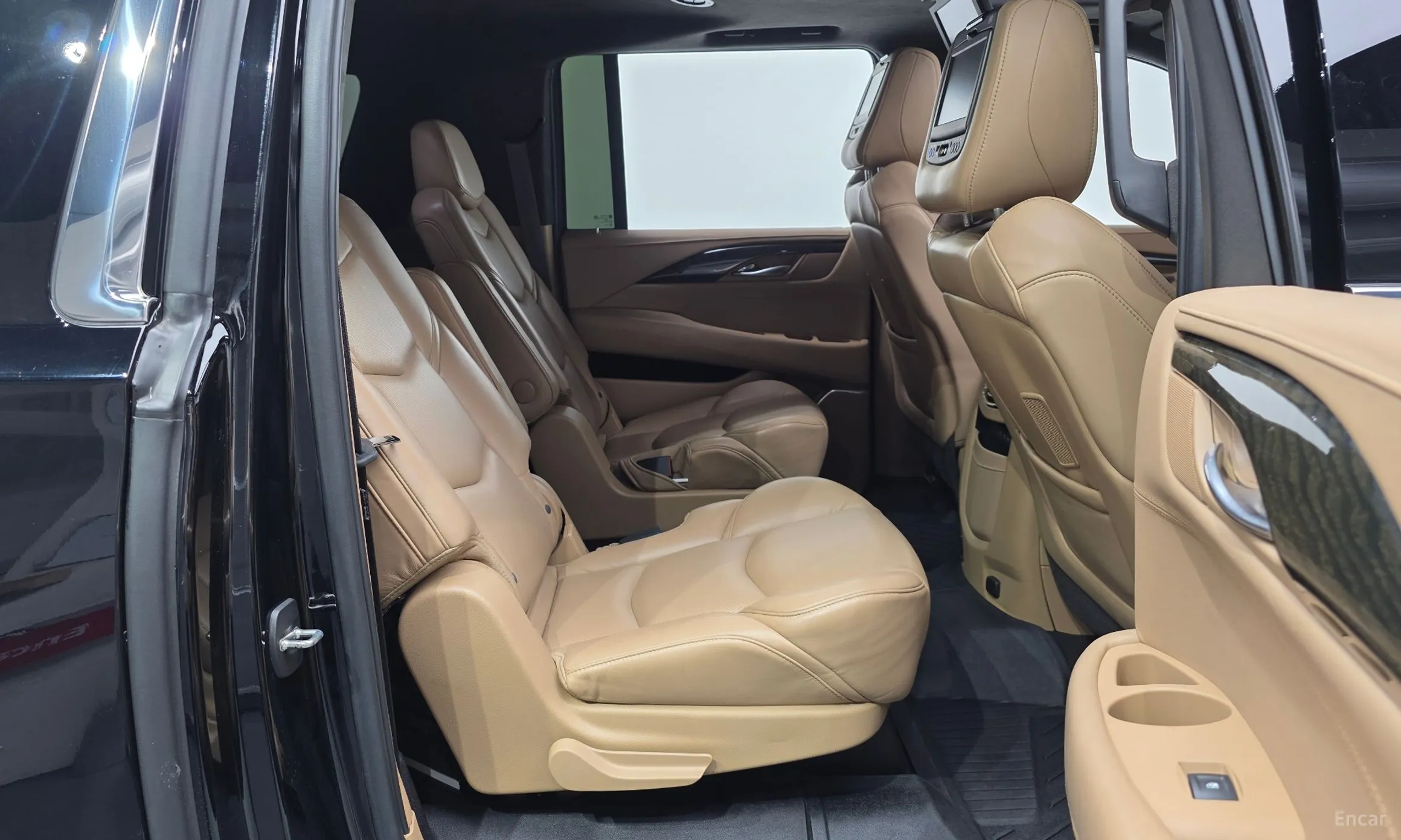 Cadillac Escalade превью 12