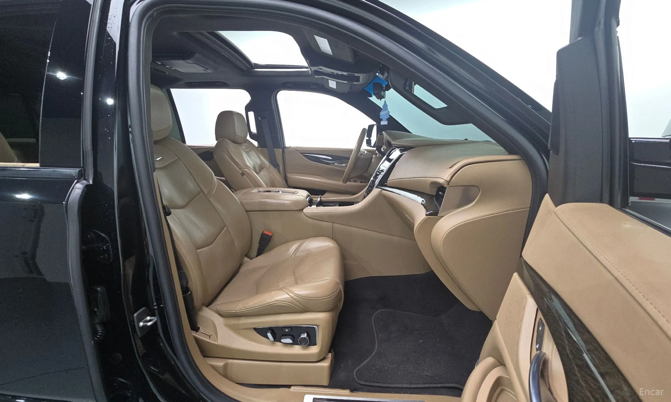 Cadillac Escalade превью 11