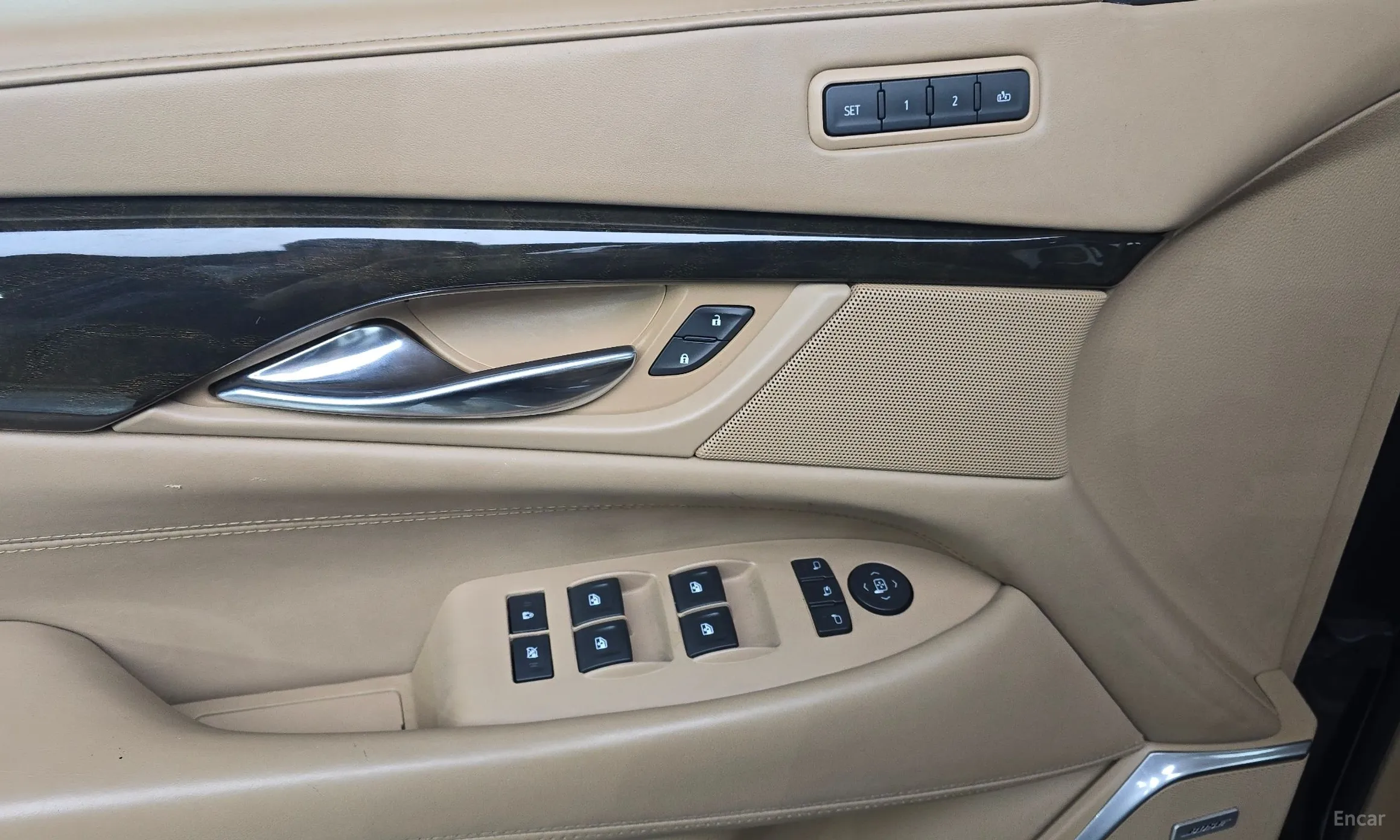 Cadillac Escalade превью 18