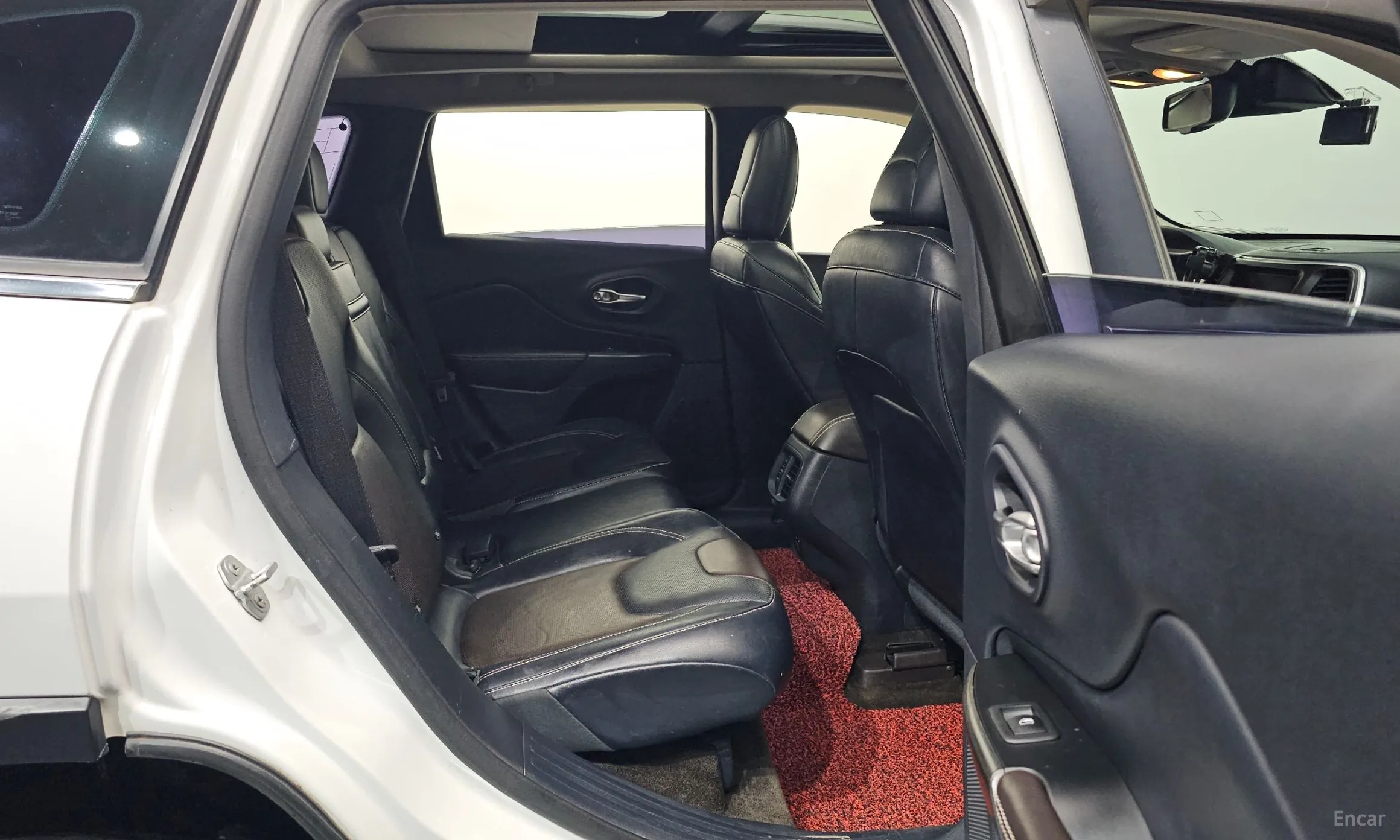 Jeep Cherokee (KL) превью 12
