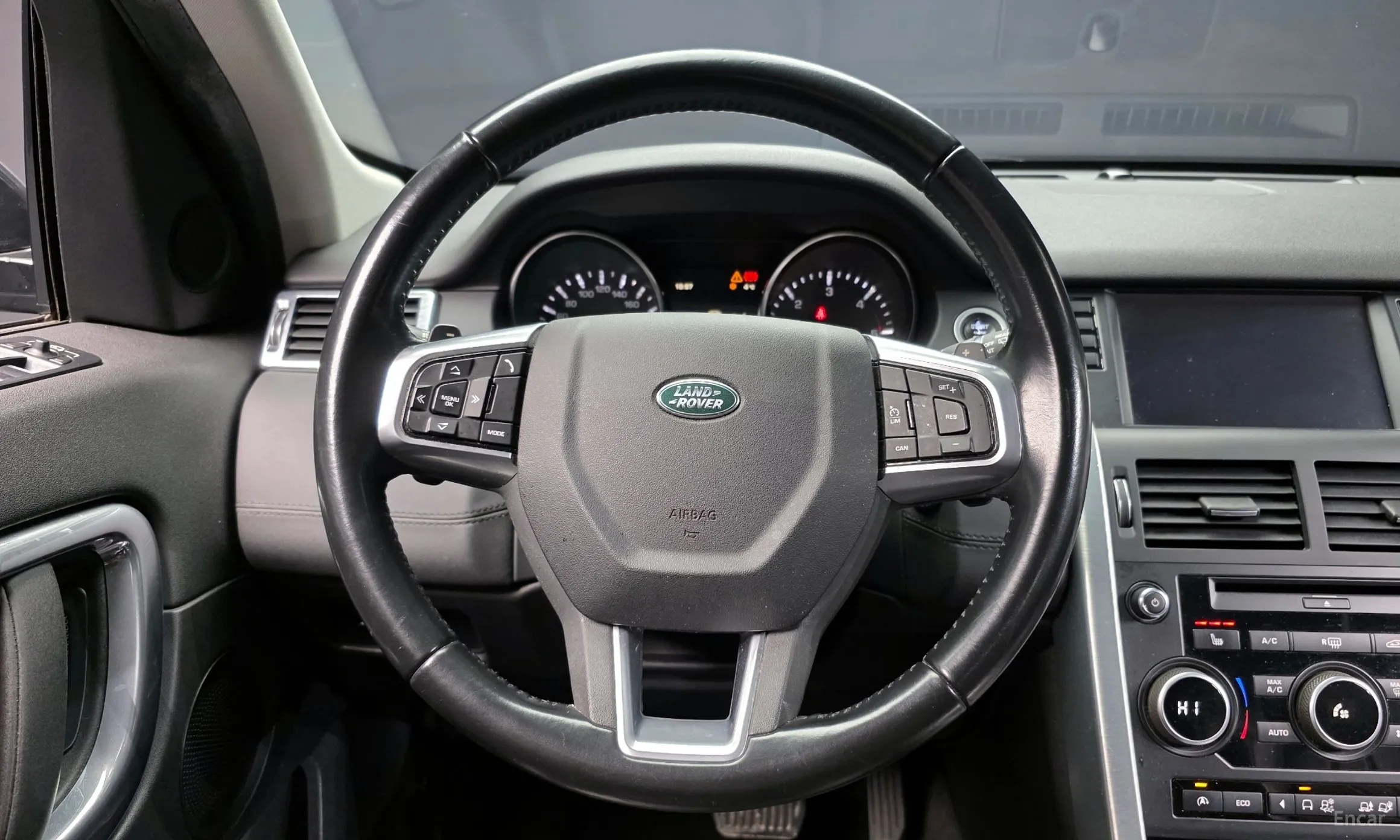 Land Rover Discovery Sports превью 13