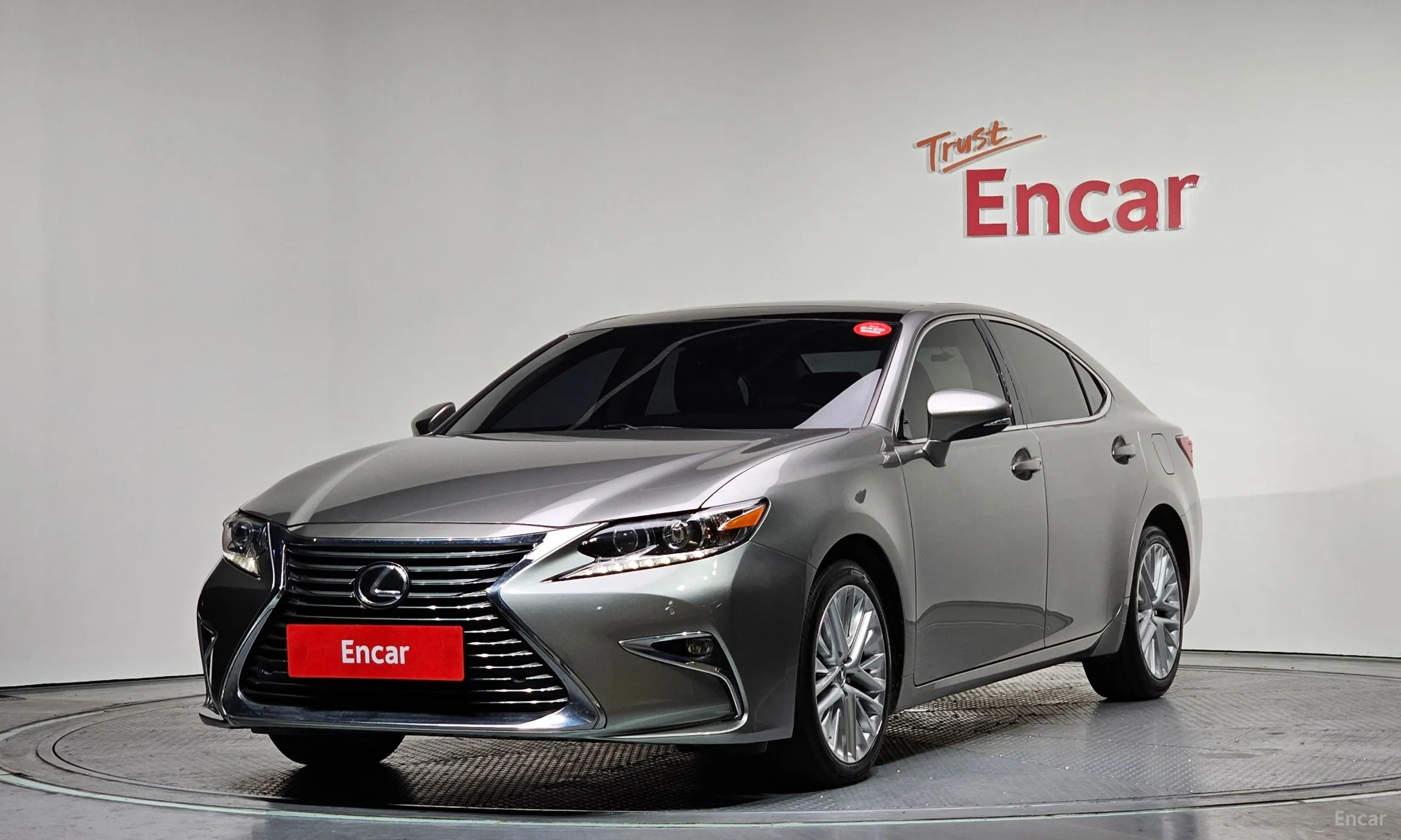 Lexus New ES350