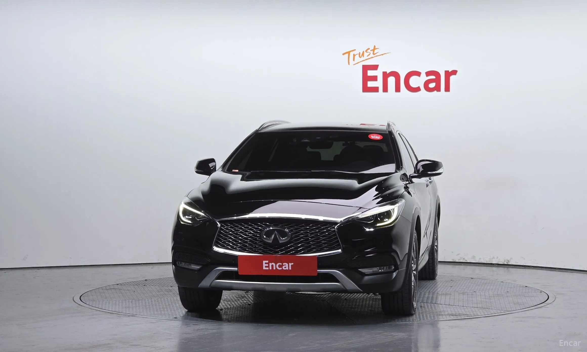 Infiniti QX30 превью 3