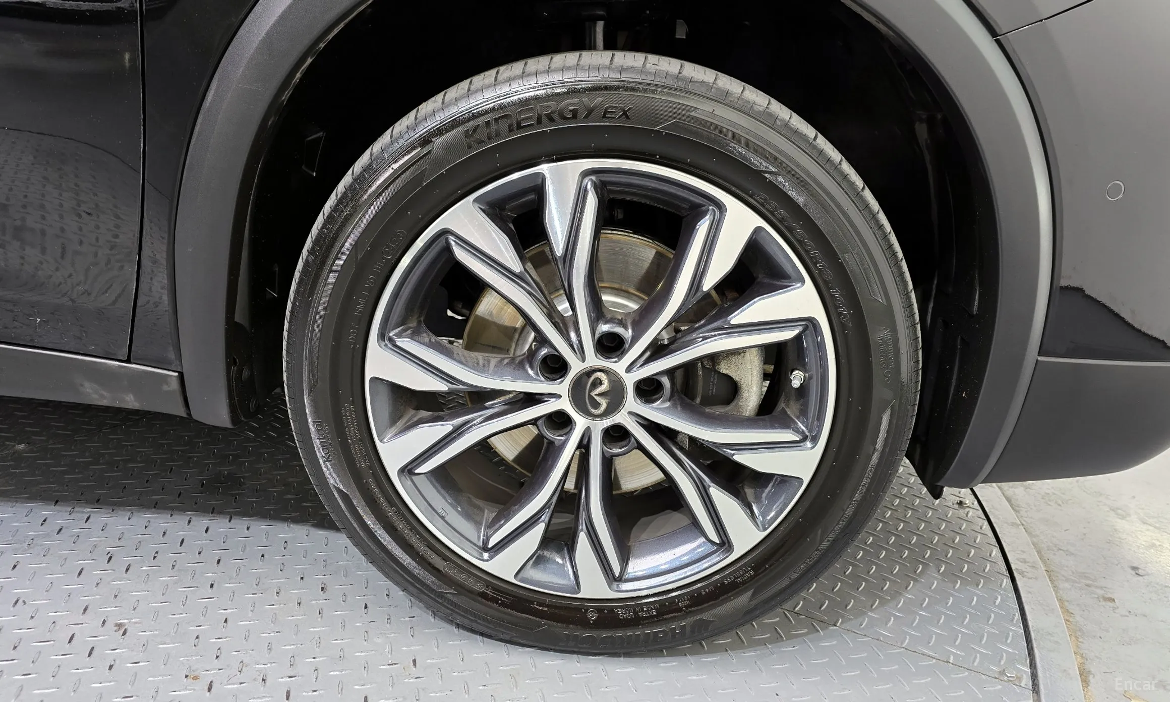 Infiniti QX30 превью 5