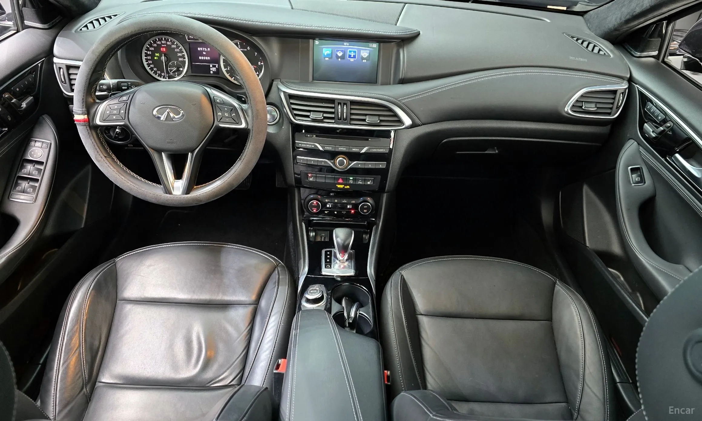 Infiniti QX30 превью 7