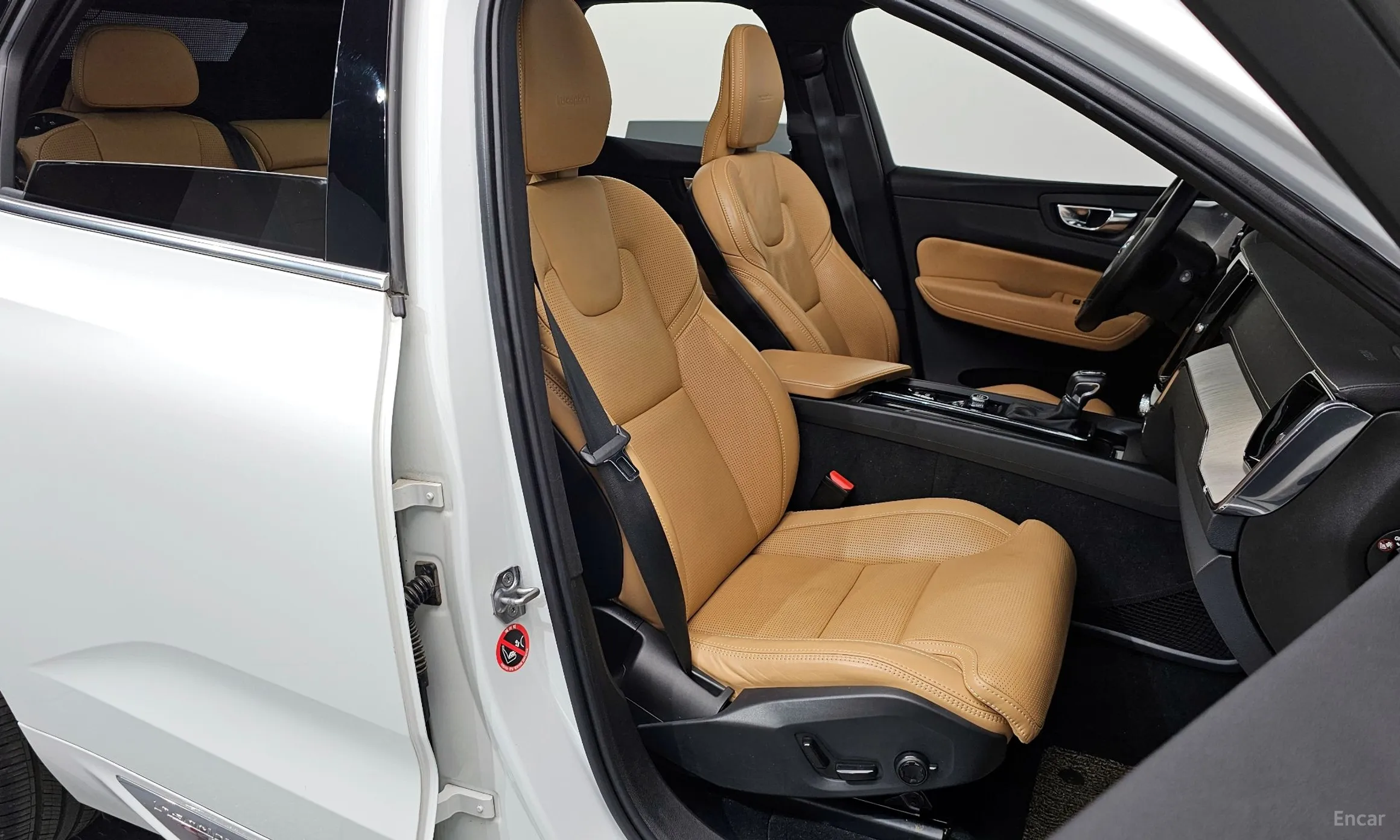 Volvo XC60 Gen 2 превью 10