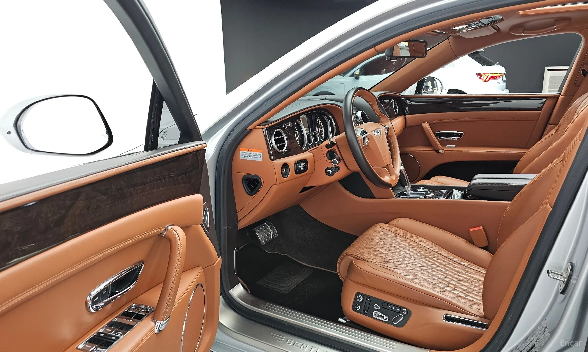 Bentley Flying Spur 2nd Generation превью 12