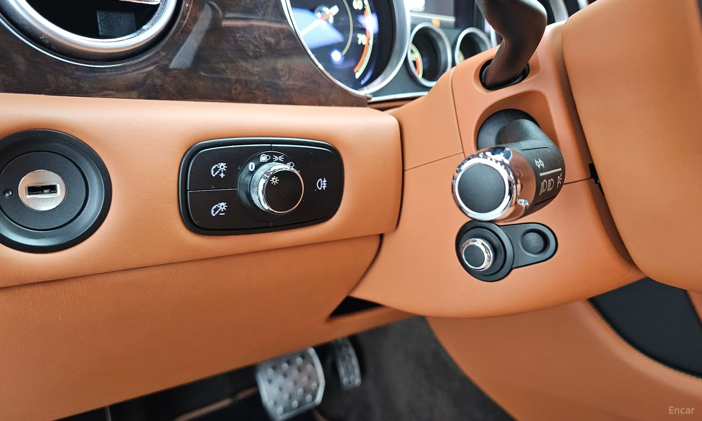 Bentley Flying Spur 2nd Generation превью 14