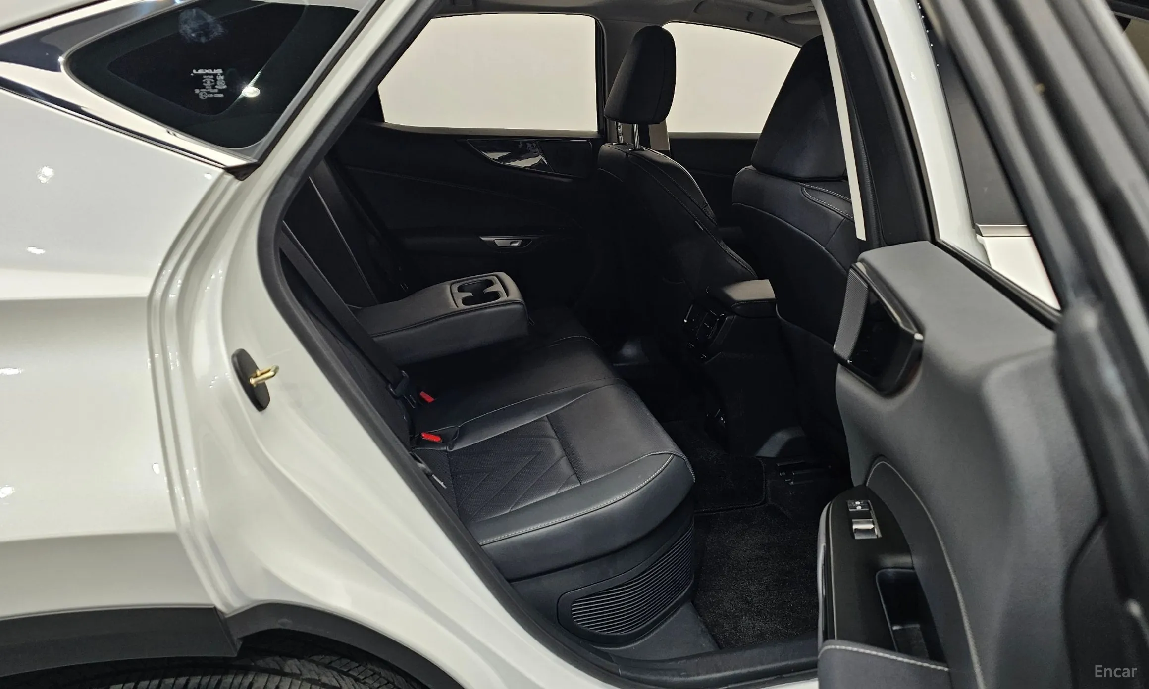 Lexus NX350h Gen 2 превью 12