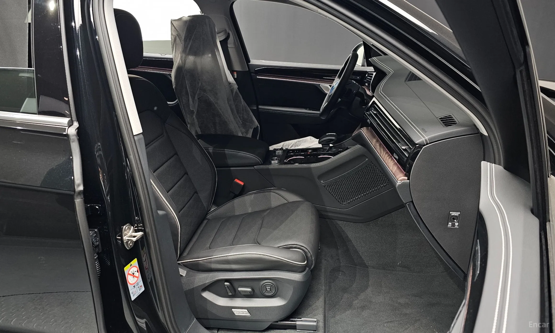 Volkswagen Touareg 3rd Generation превью 12