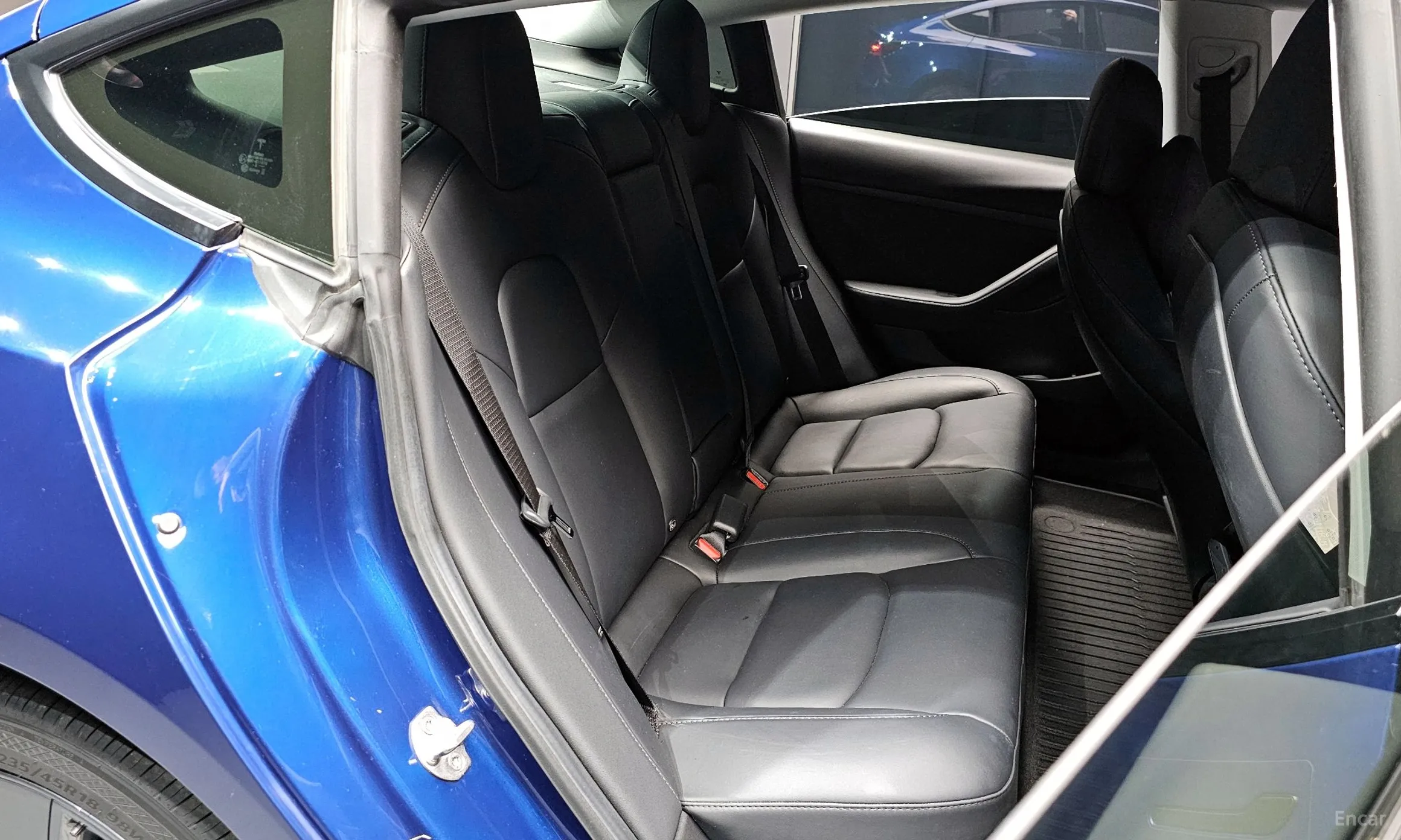 Tesla Model 3 превью 11