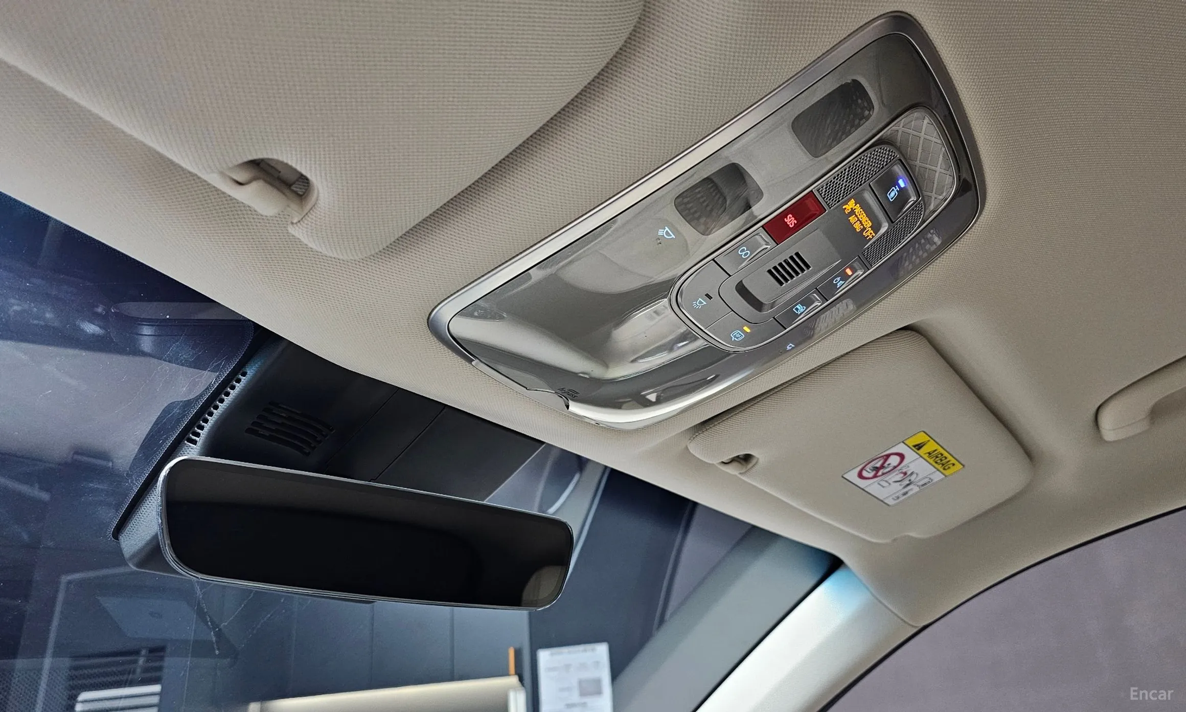 Genesis GV70 превью 18
