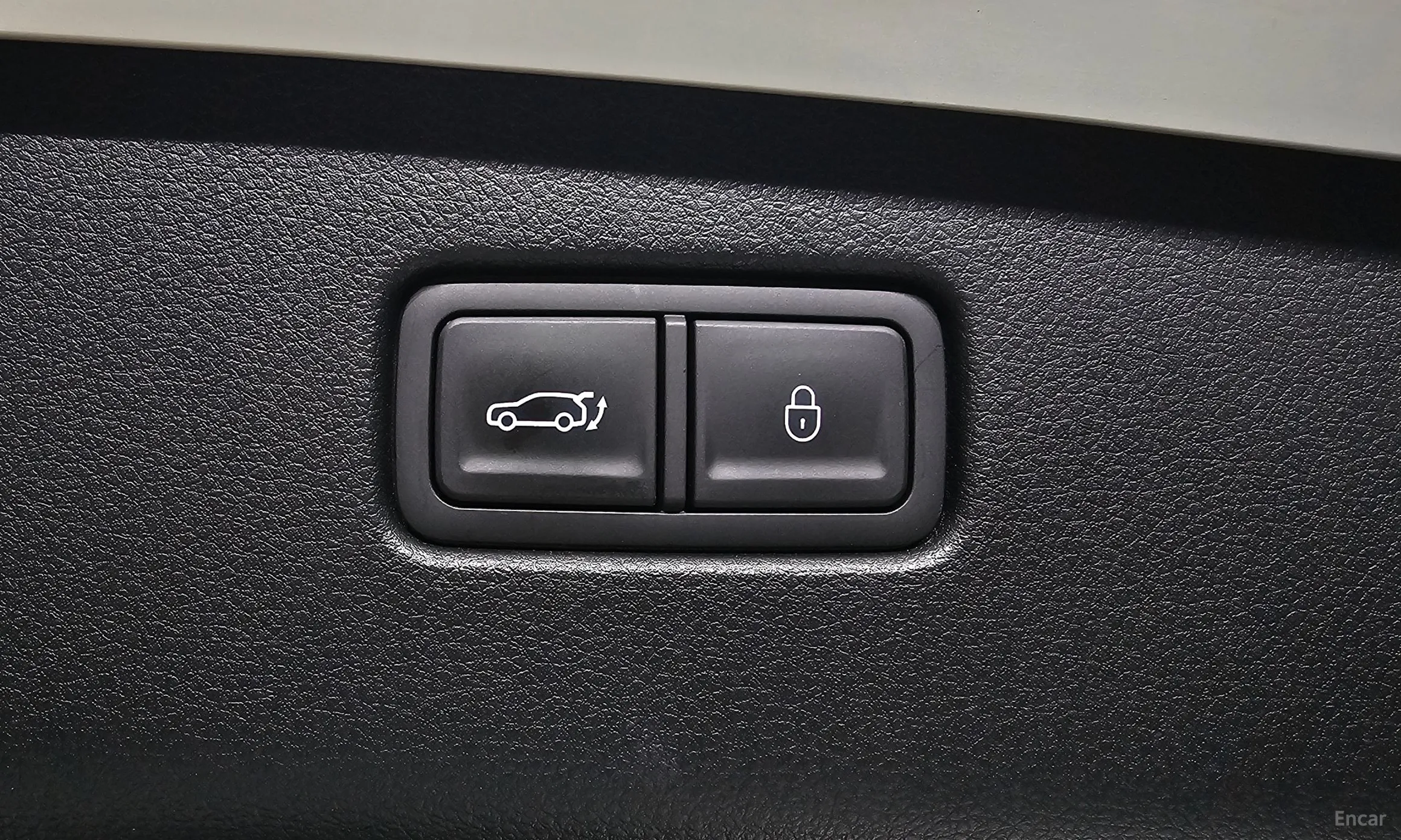 Genesis GV70 превью 20