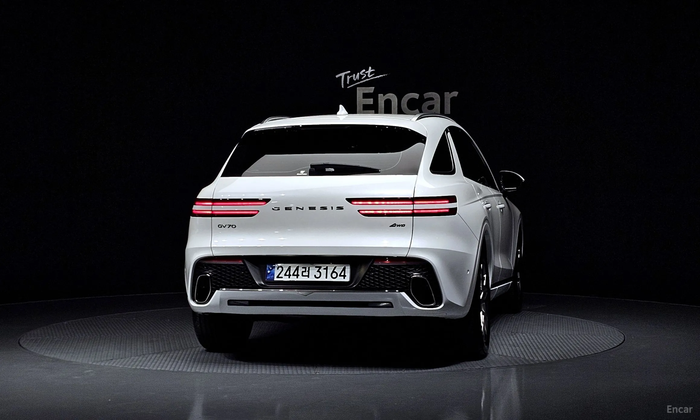 Genesis GV70 превью 4