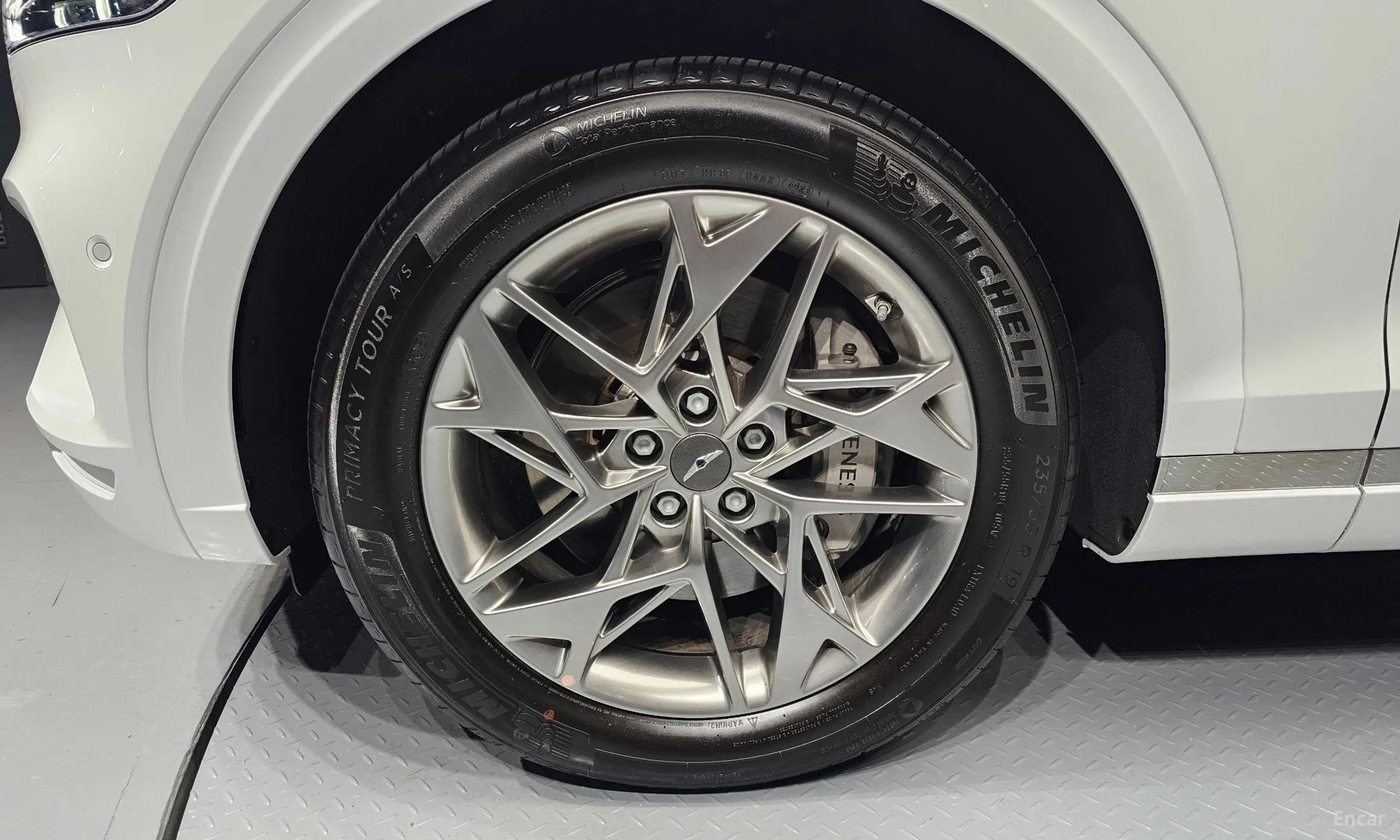 Genesis GV70 превью 5