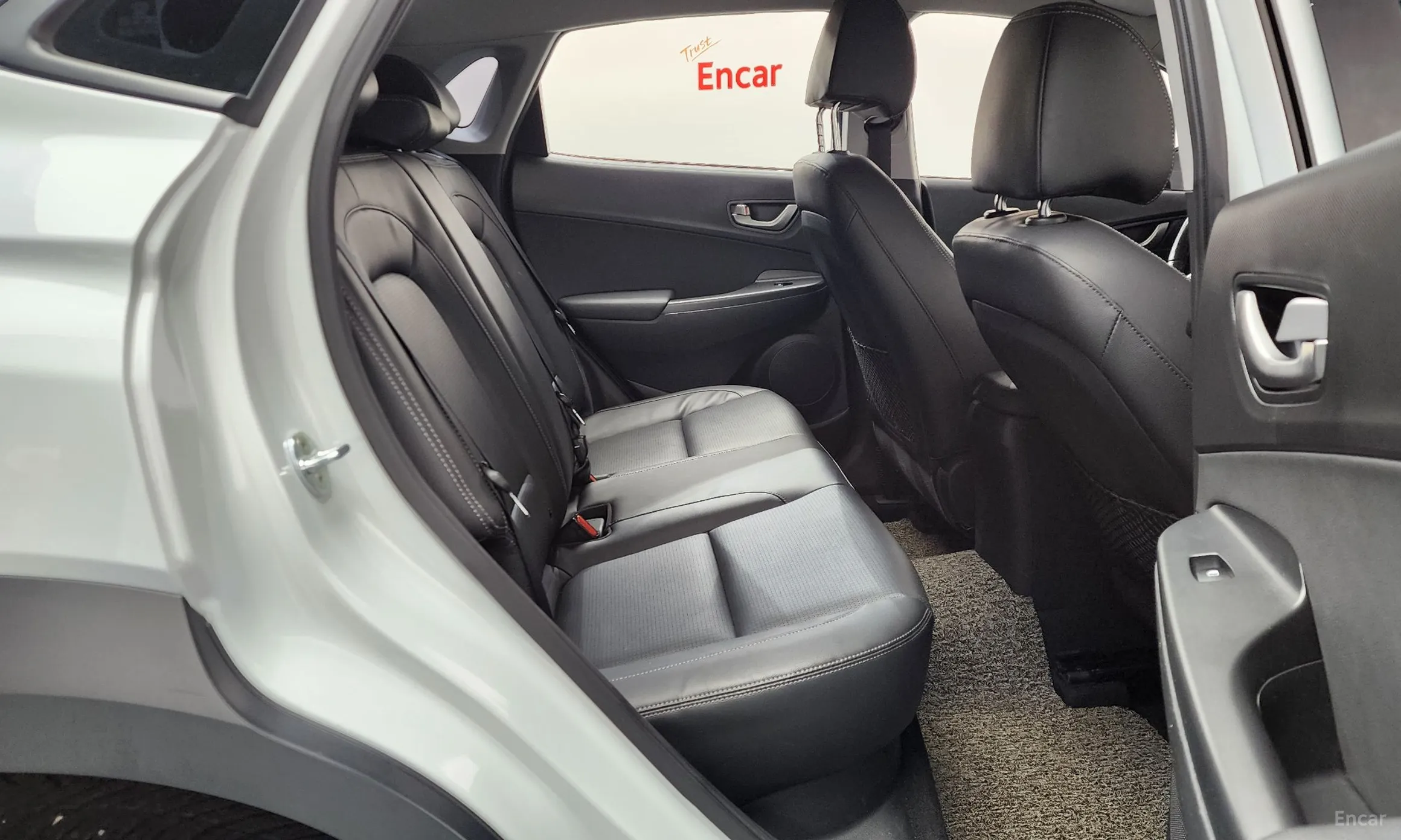 Hyundai Kona превью 12