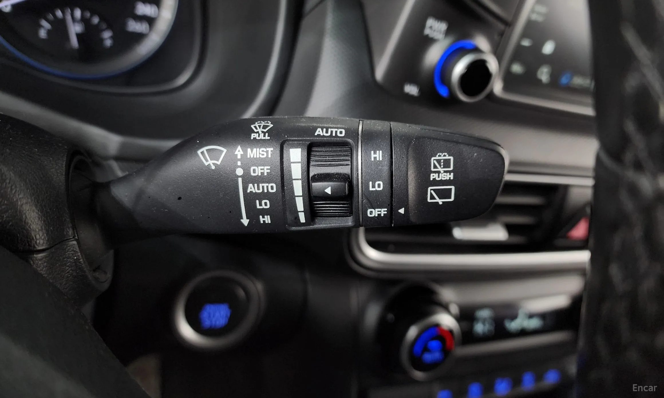 Hyundai Kona превью 15