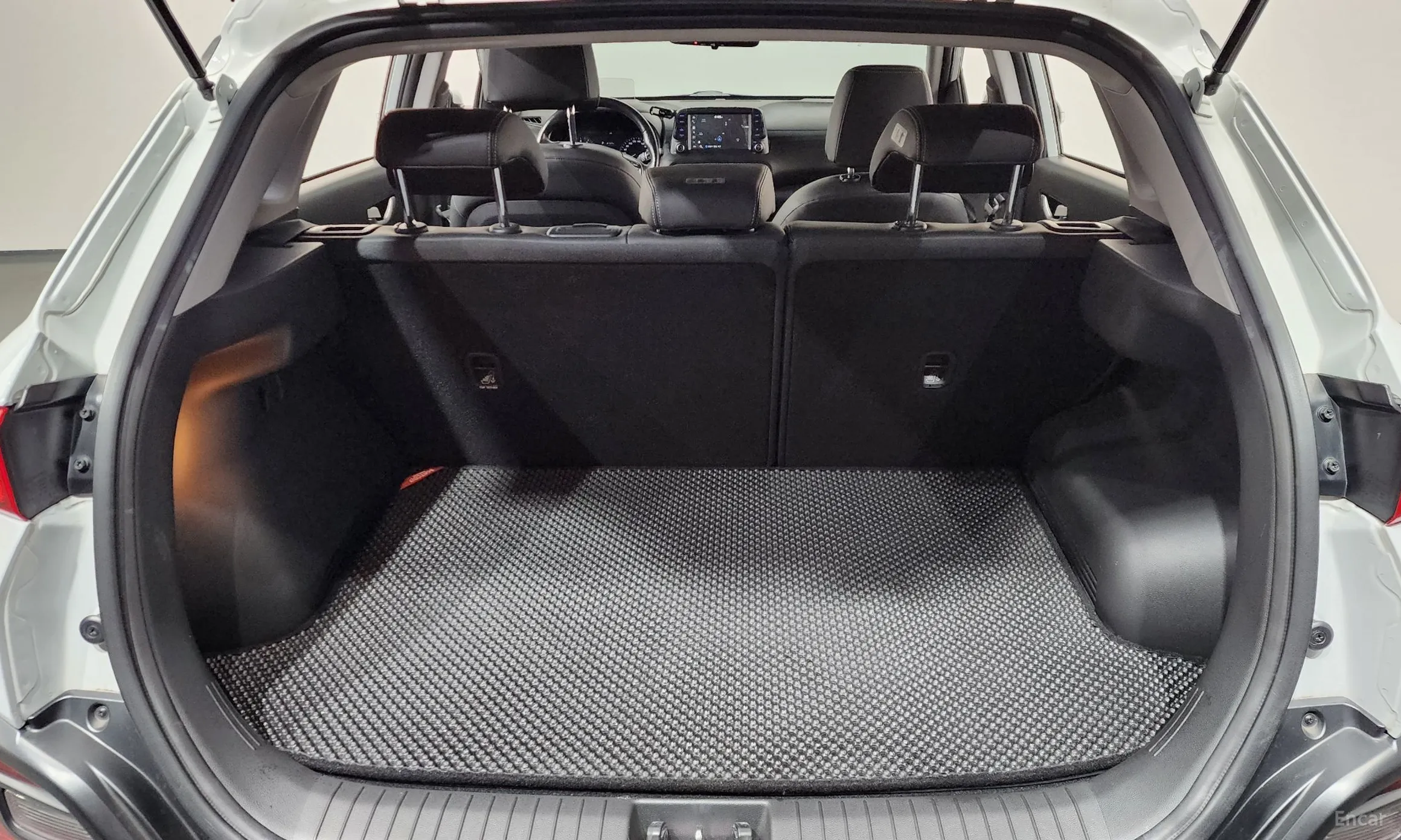 Hyundai Kona превью 20