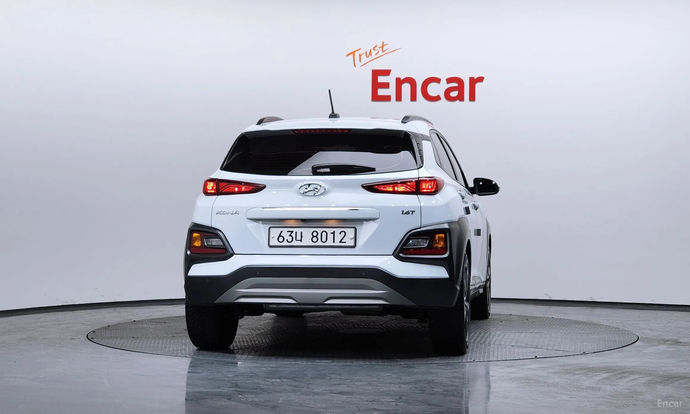 Hyundai Kona превью 4