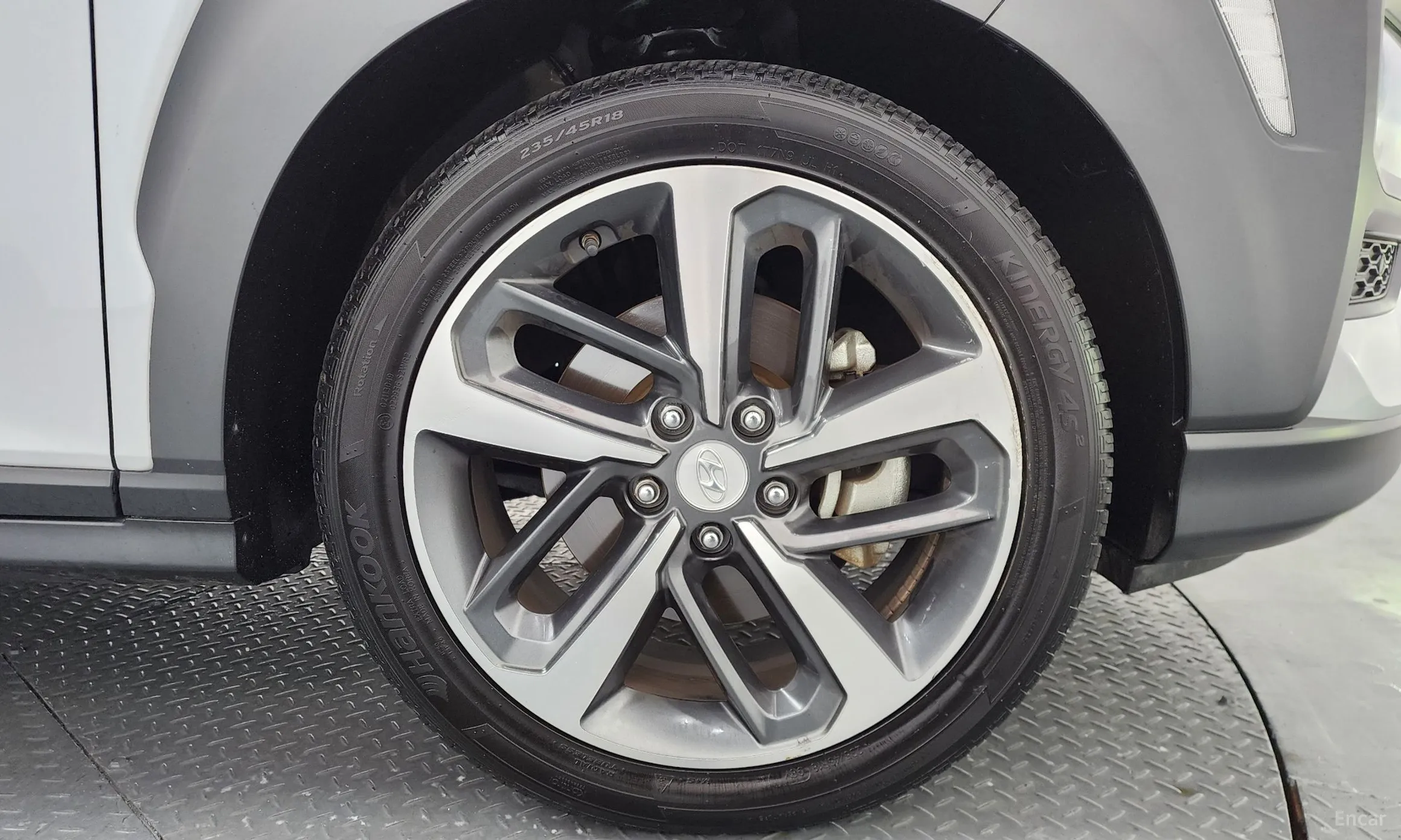 Hyundai Kona превью 5