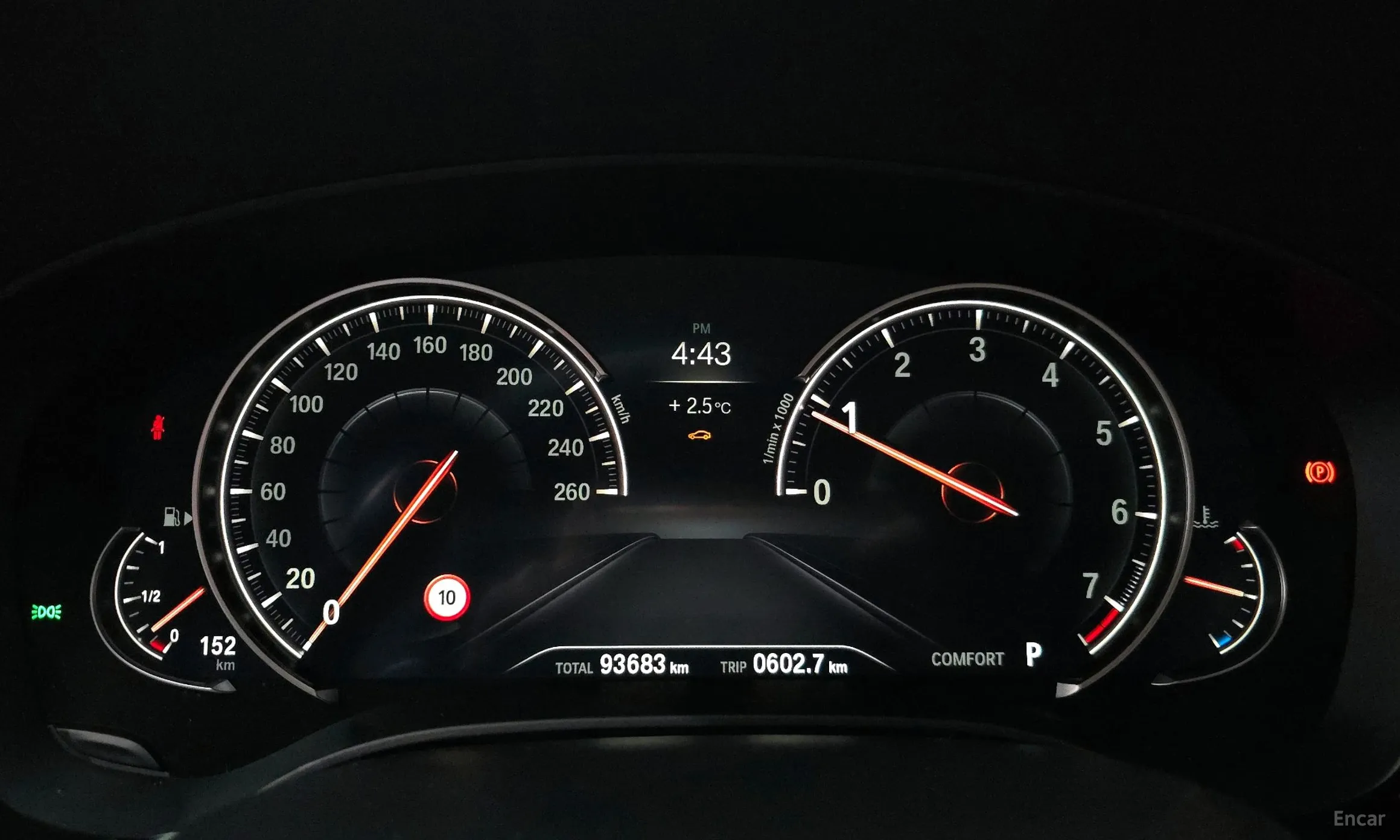 BMW 5 Series (G30) превью 8