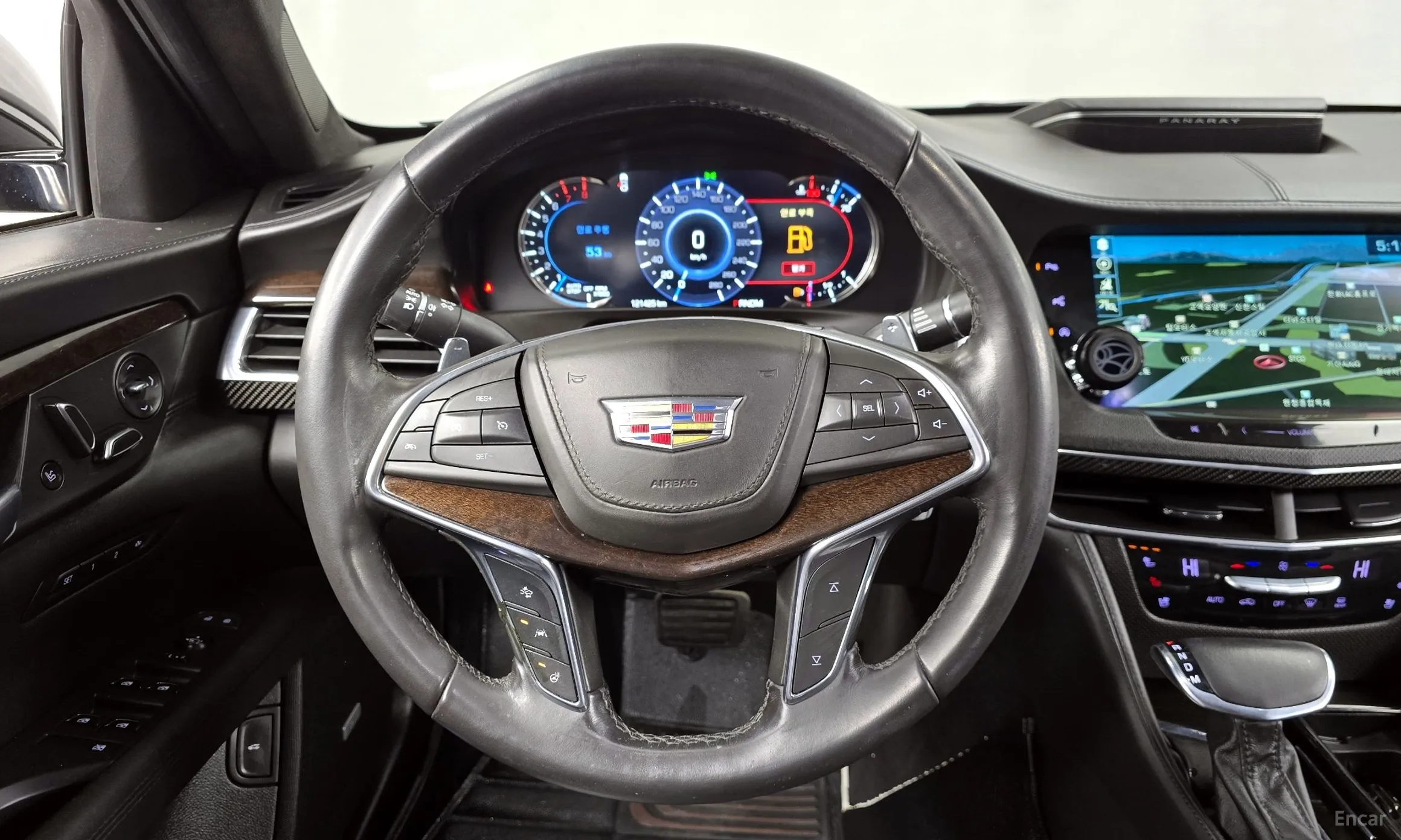 Cadillac CT6 превью 13